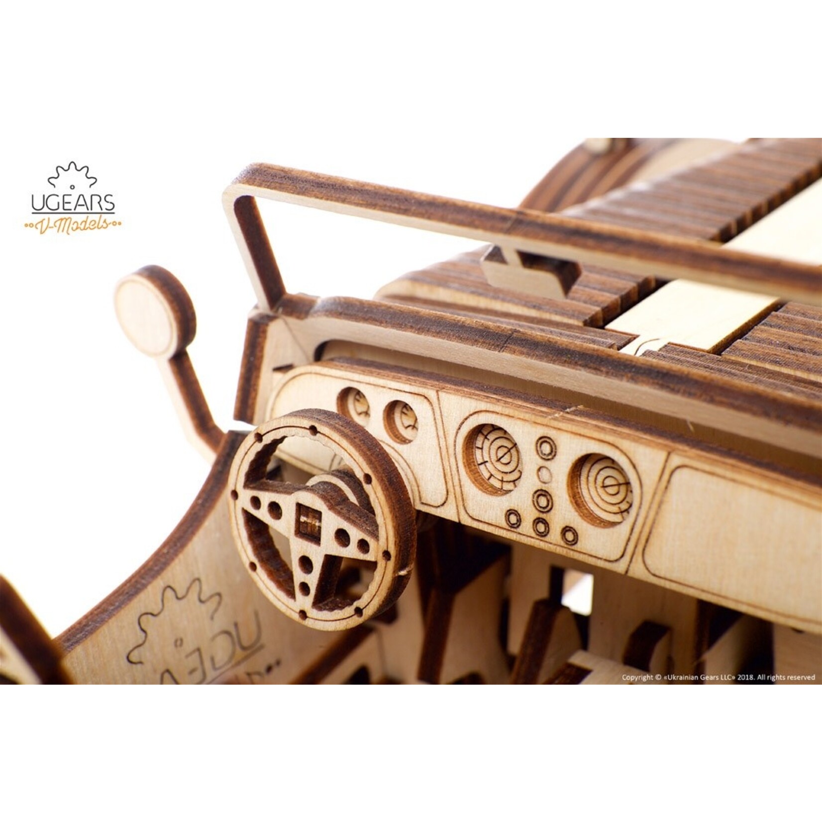 UGears Roadster VM-01