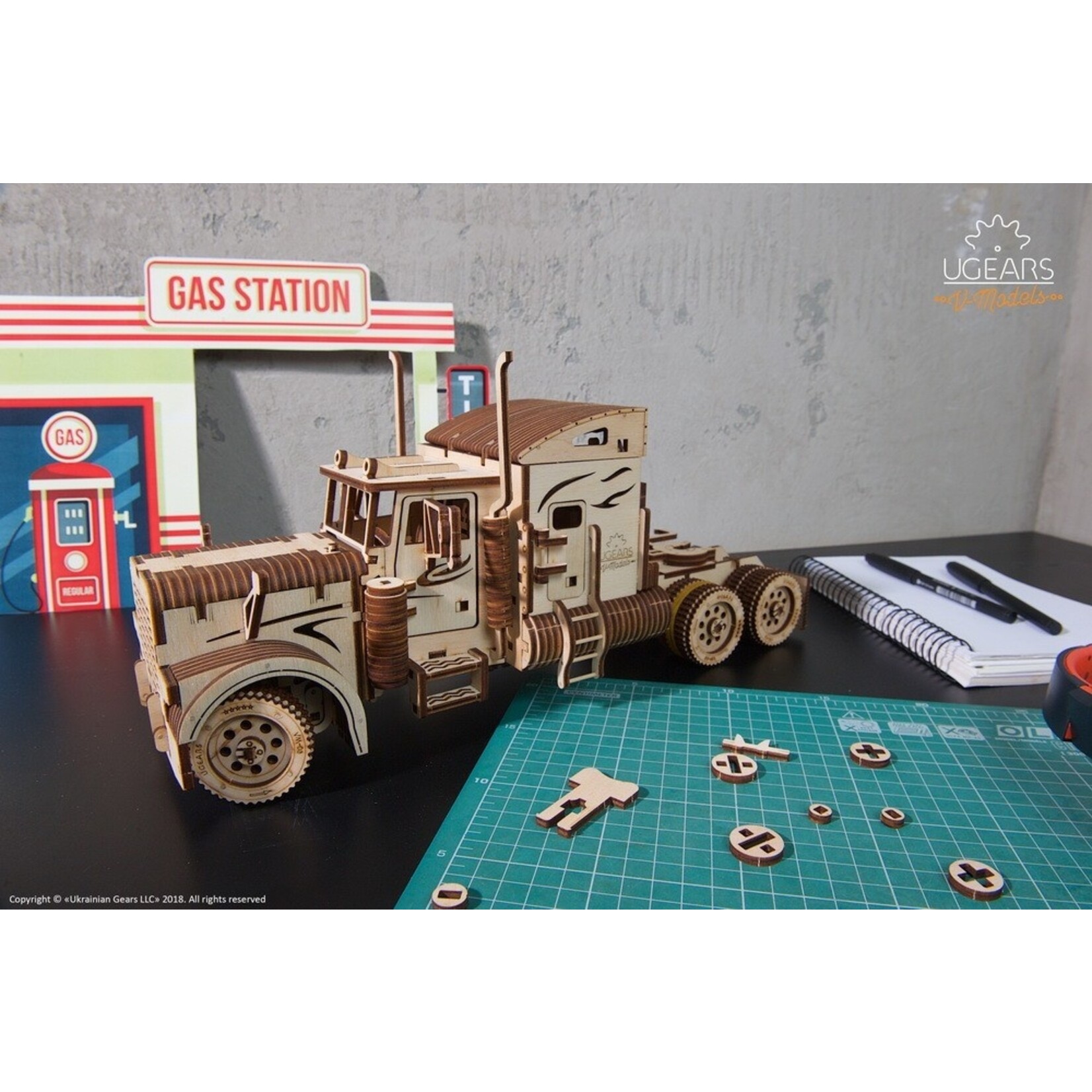 UGears Heavy Boy Truck VM-03