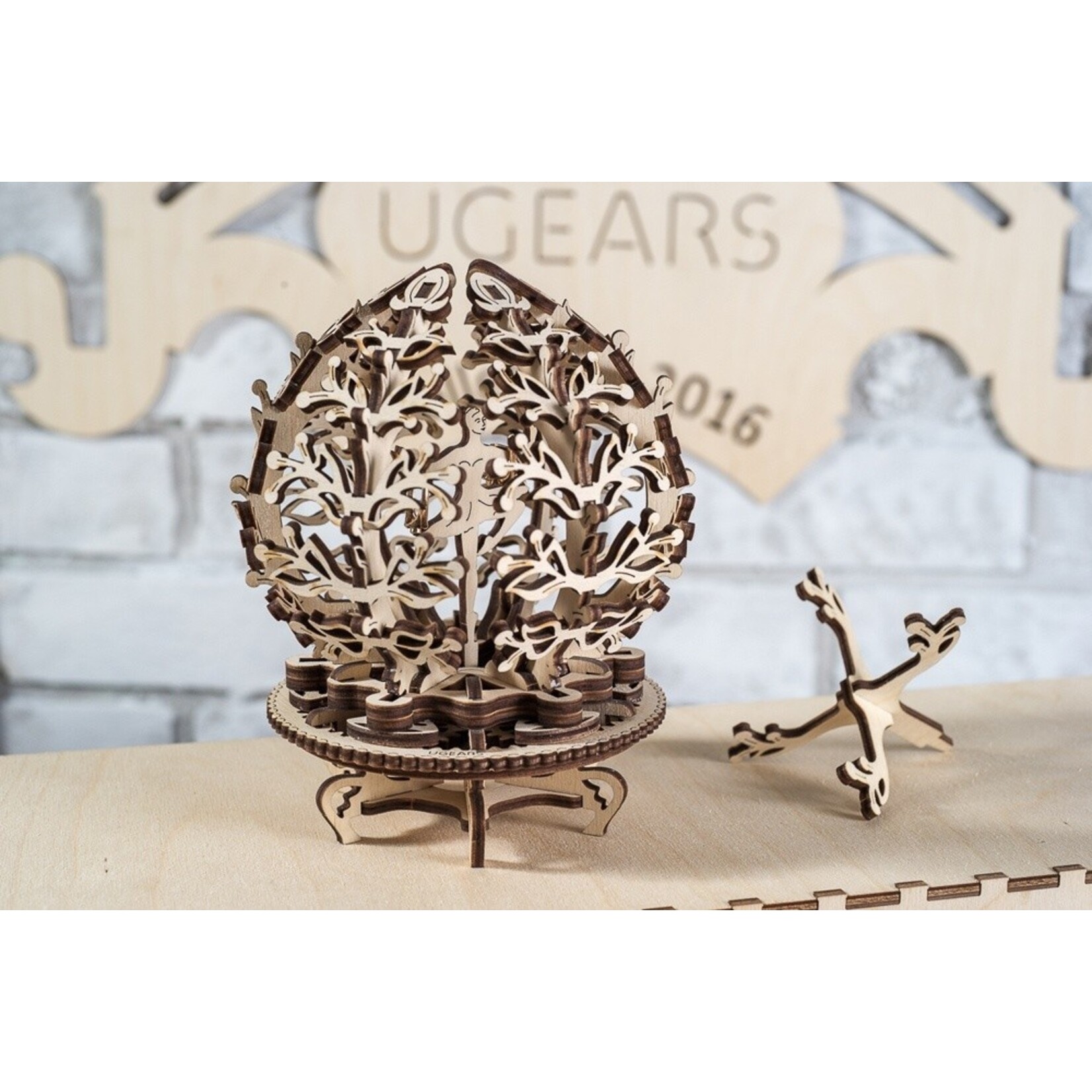 UGears Mechanical Flower