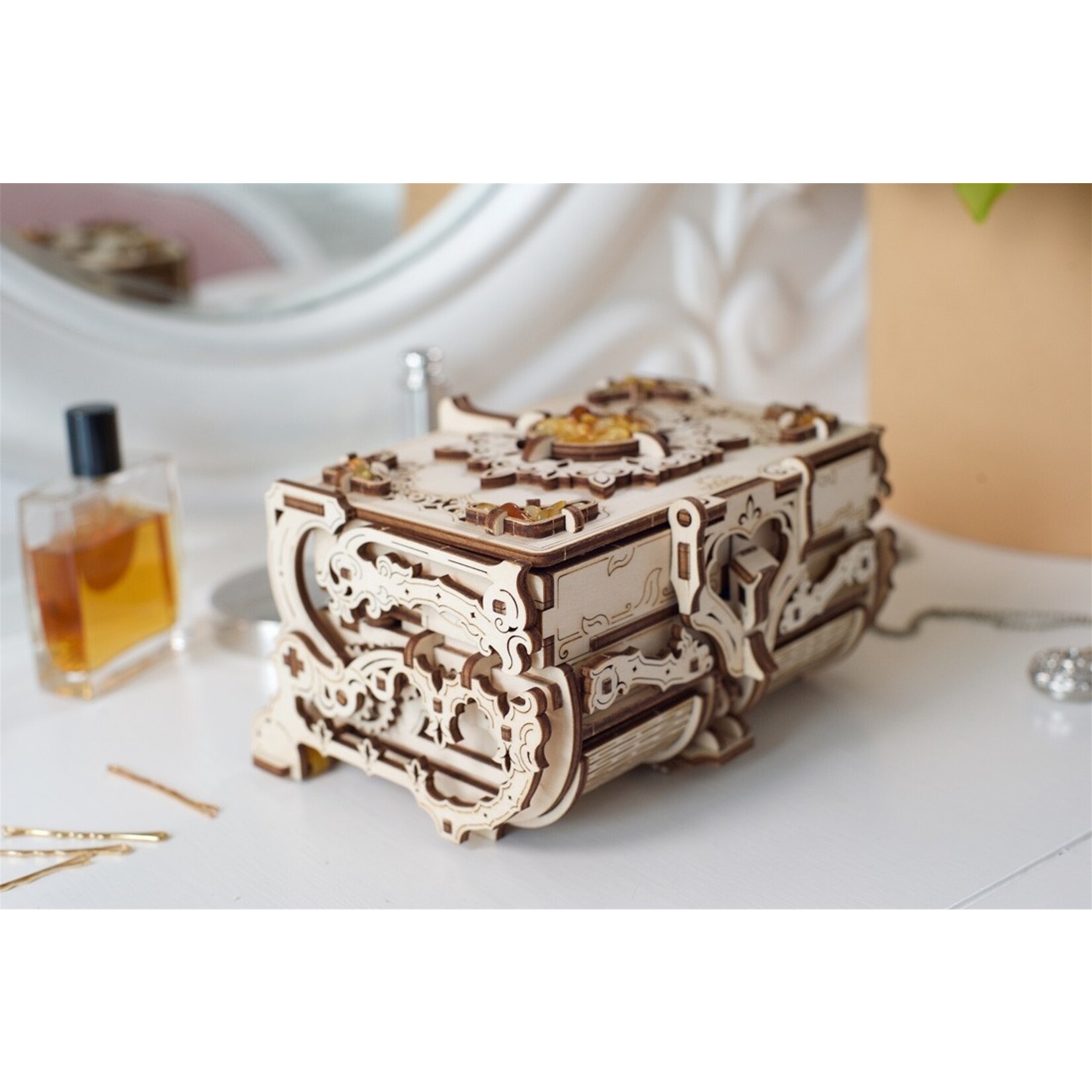 UGears Amber Box