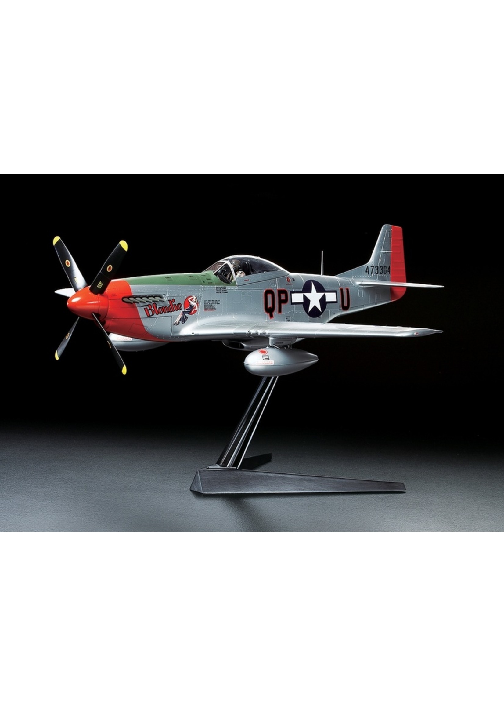 Tamiya 60322 - 1/32 North American P-51D Mustang