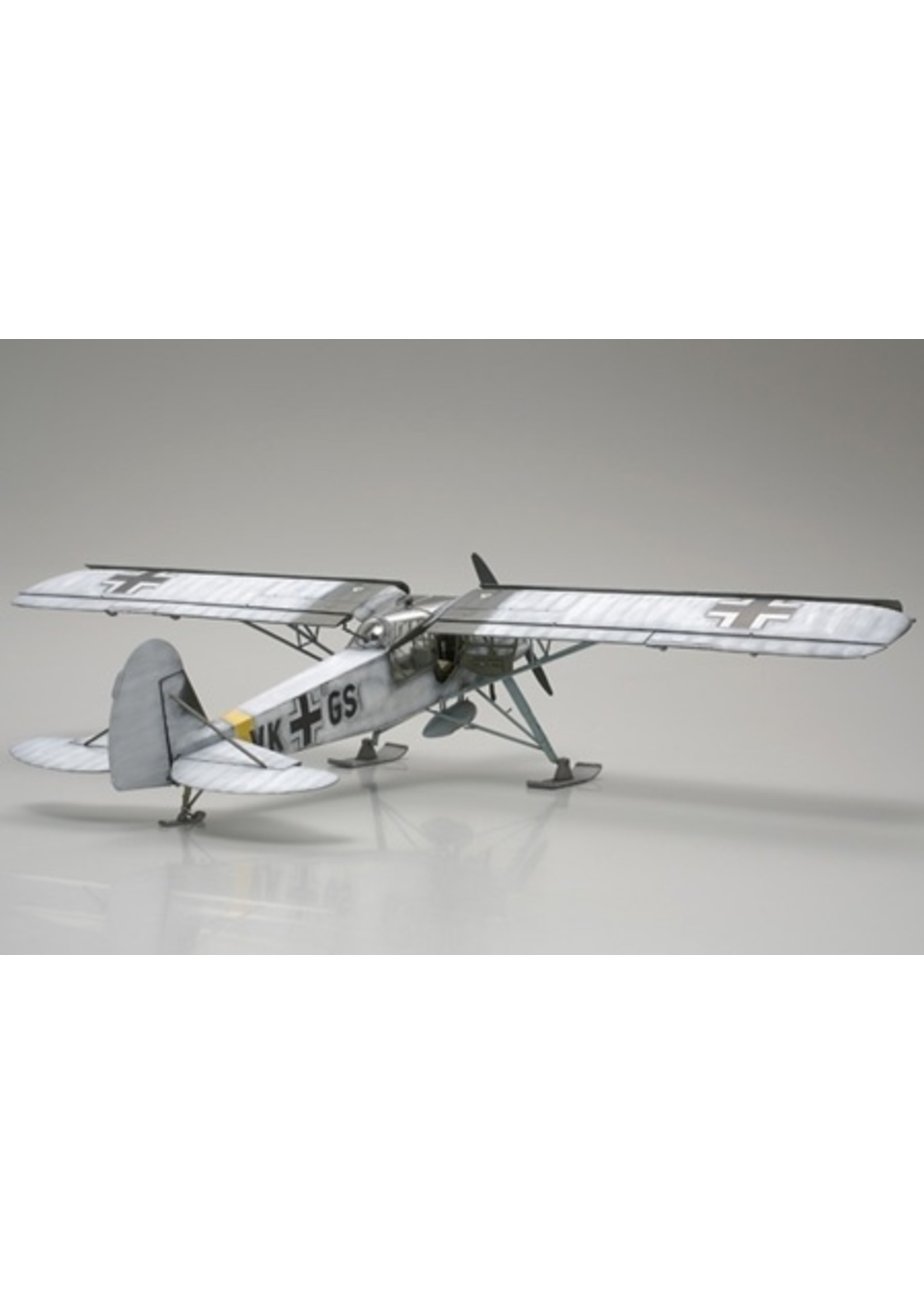 Tamiya 61100 - 1/48 Fieseler Fi156C Storch