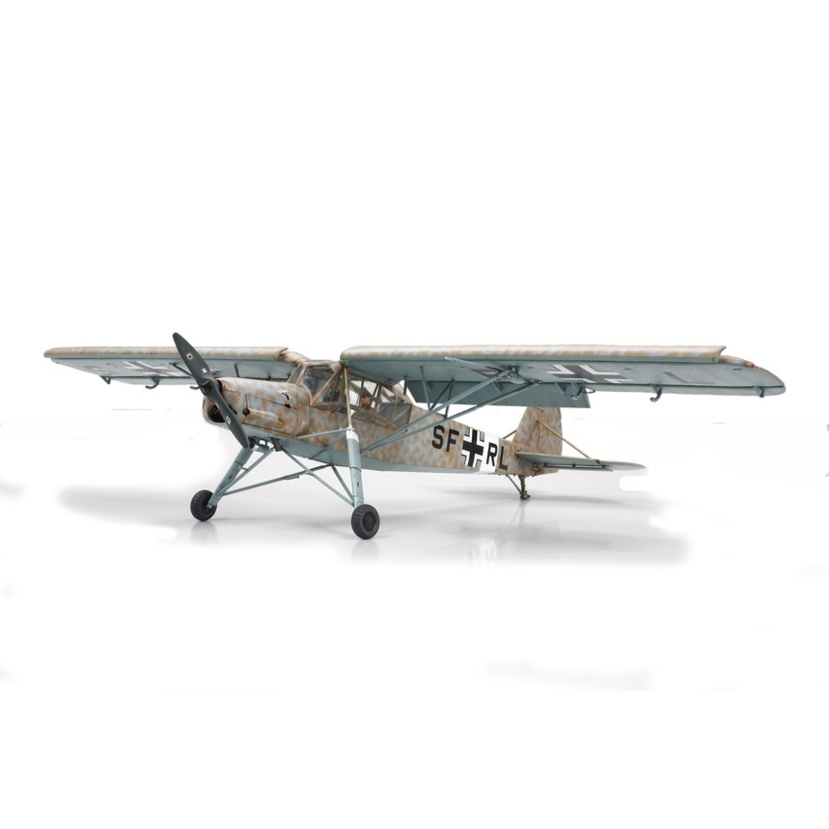 Tamiya 61100 - 1/48 Fieseler Fi156C Storch