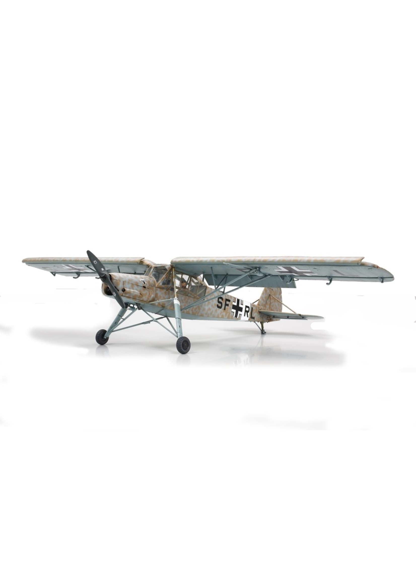 Tamiya 61100 - 1/48 Fieseler Fi156C Storch