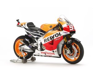 tamiya-14130-1-12-repsol-honda