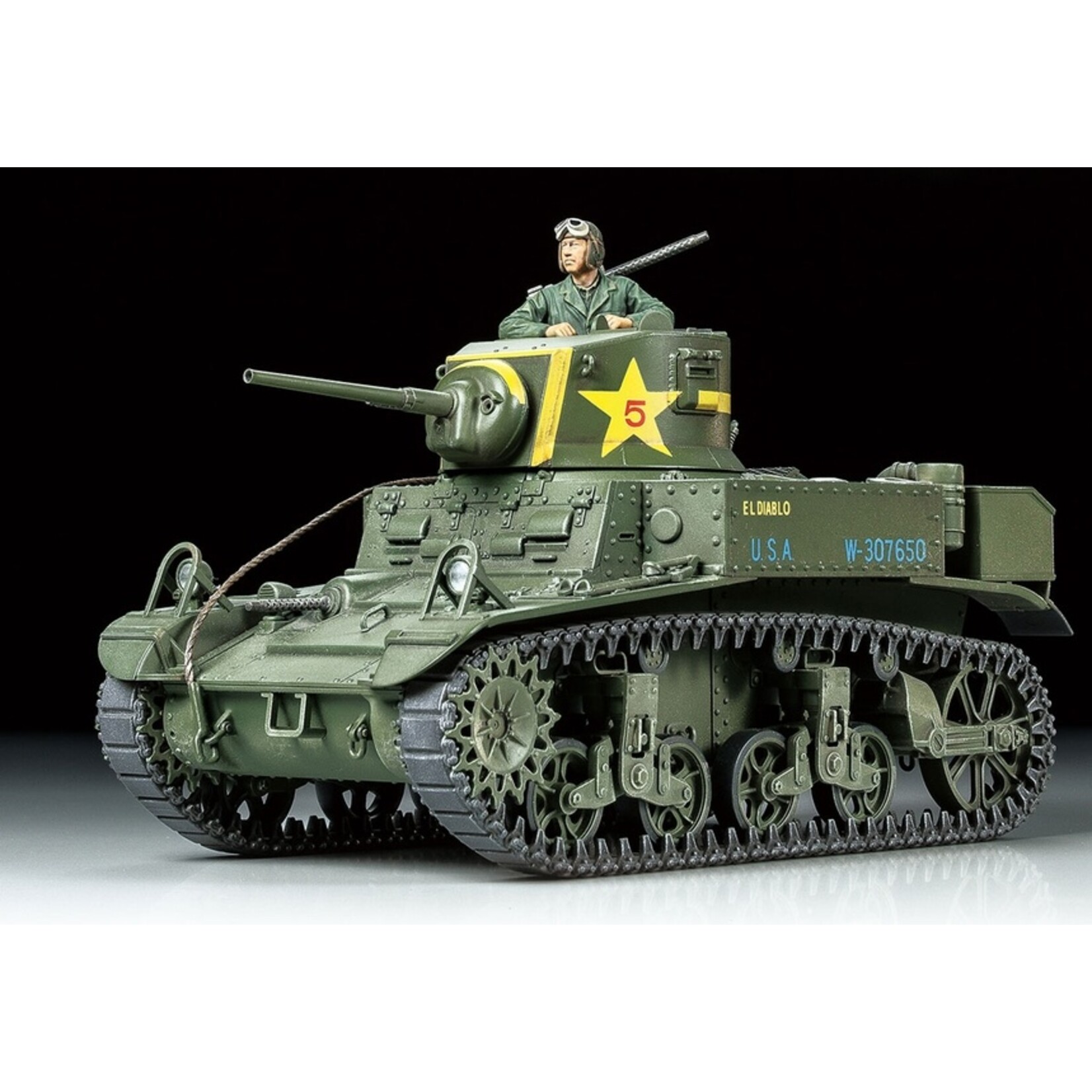 Tamiya 35360 - 1/35  U.S. Light Tank M3 Stuart