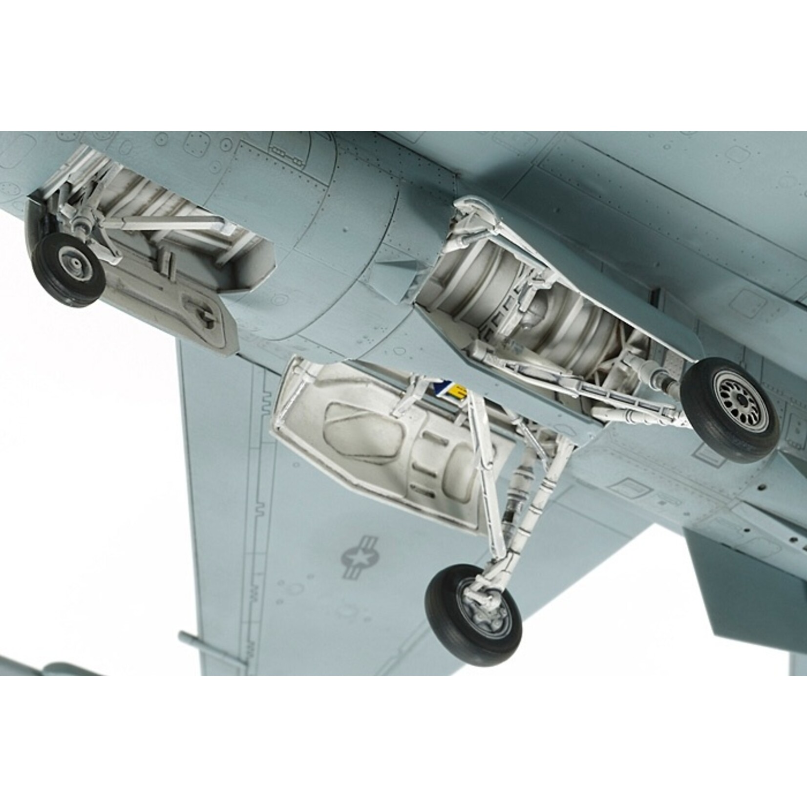 Tamiya 60786 - 1/72 Lockheed Martin F-16 Fighting Falcon