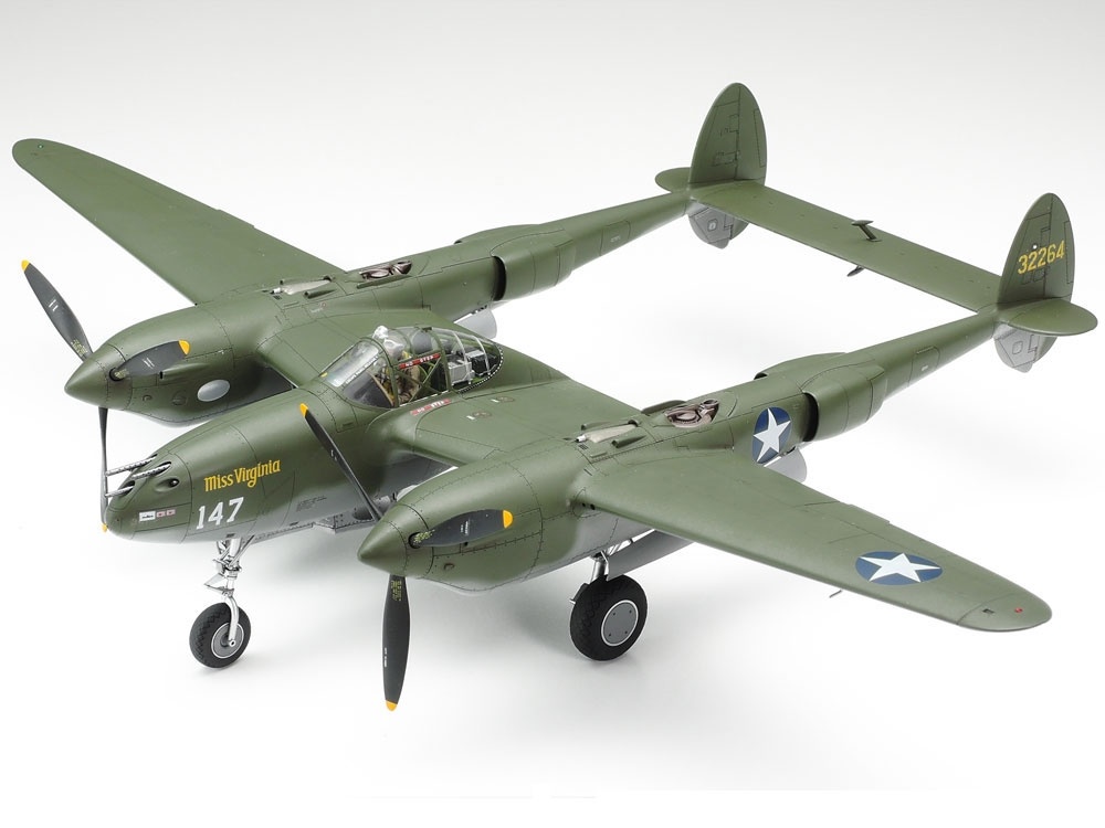61120 - 1/48 Lockheed P-38 F/G Lightning