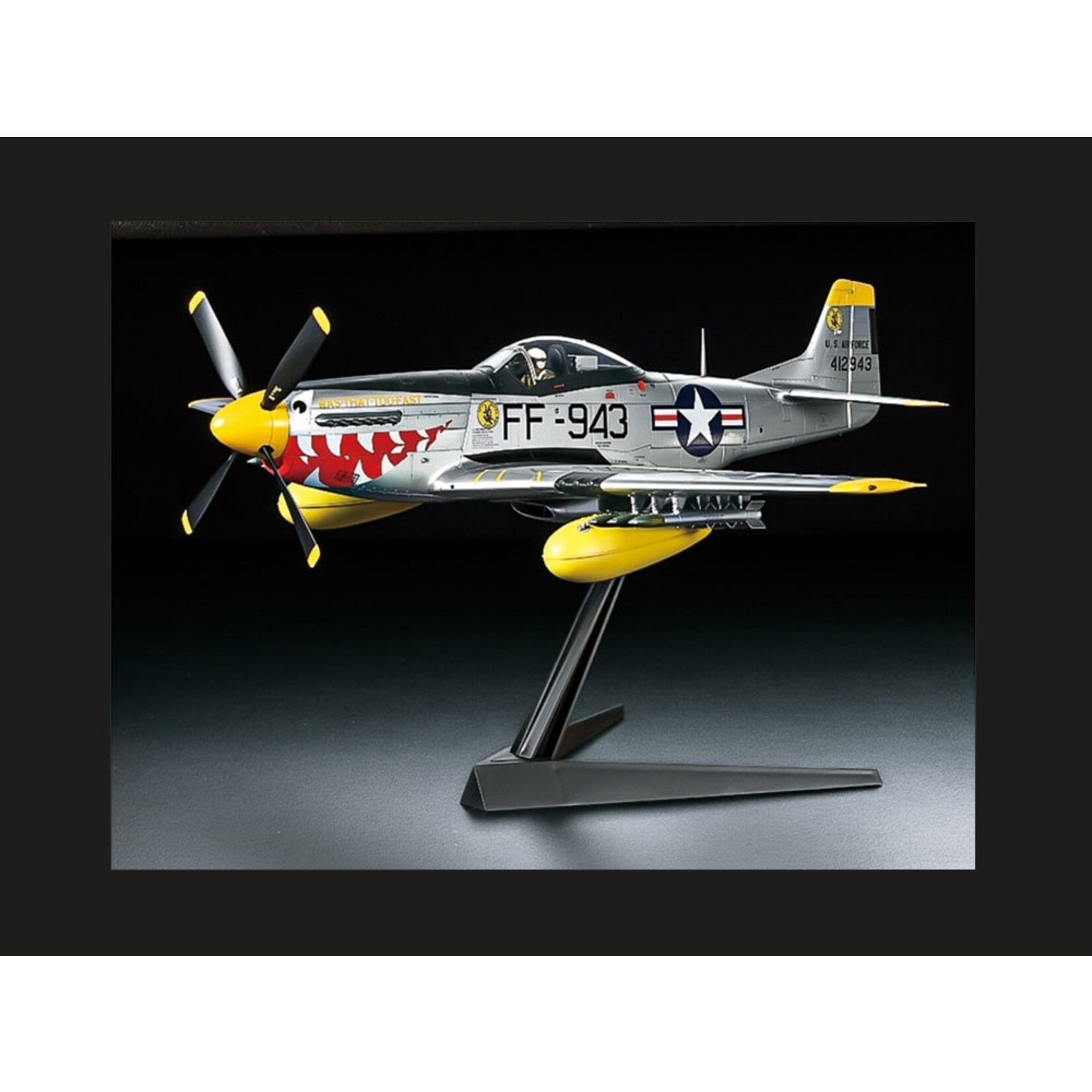 Tamiya 60328 - 1/32 North American F-51D