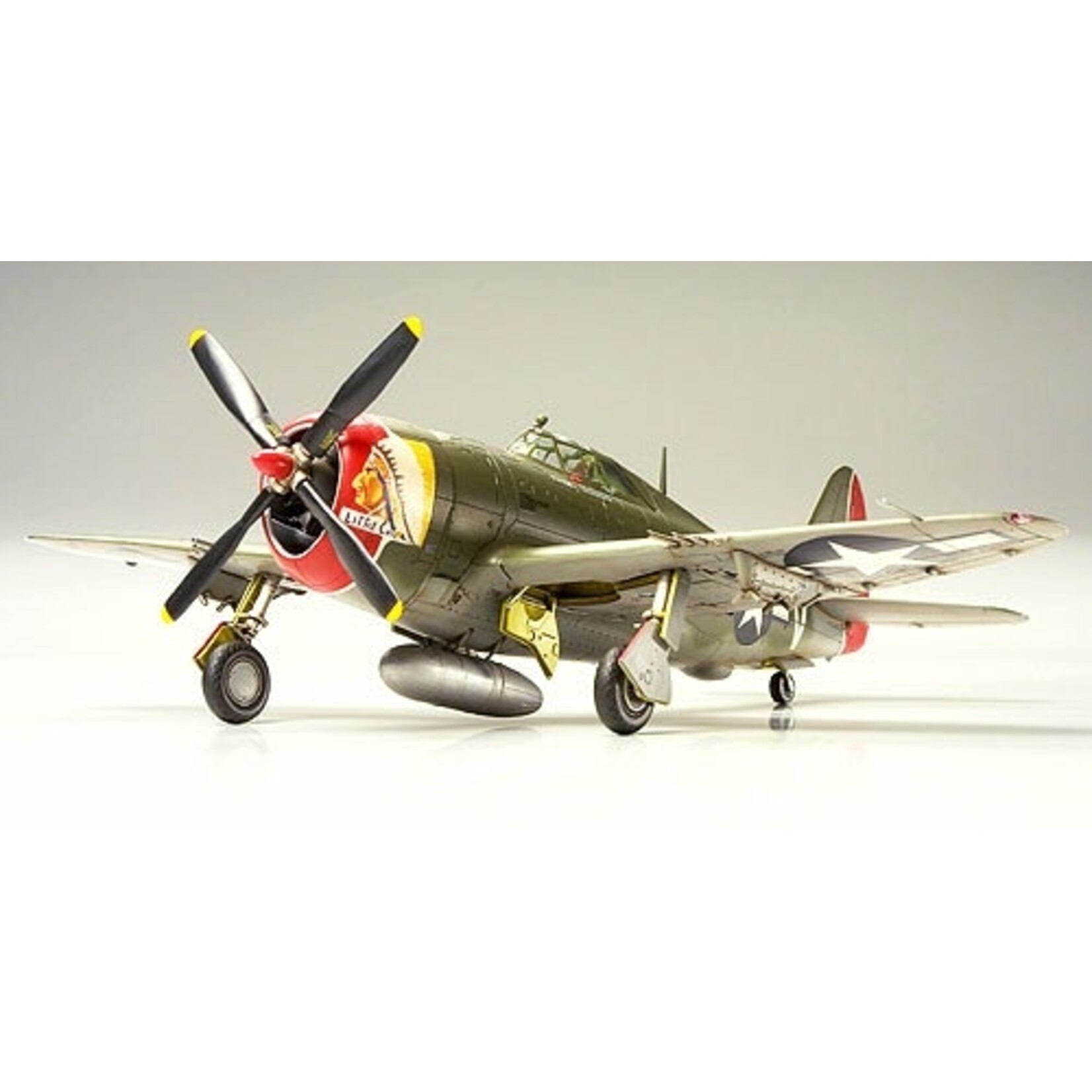 Tamiya 60769 - 1/72 P-47D Thunderbolt Razor Back