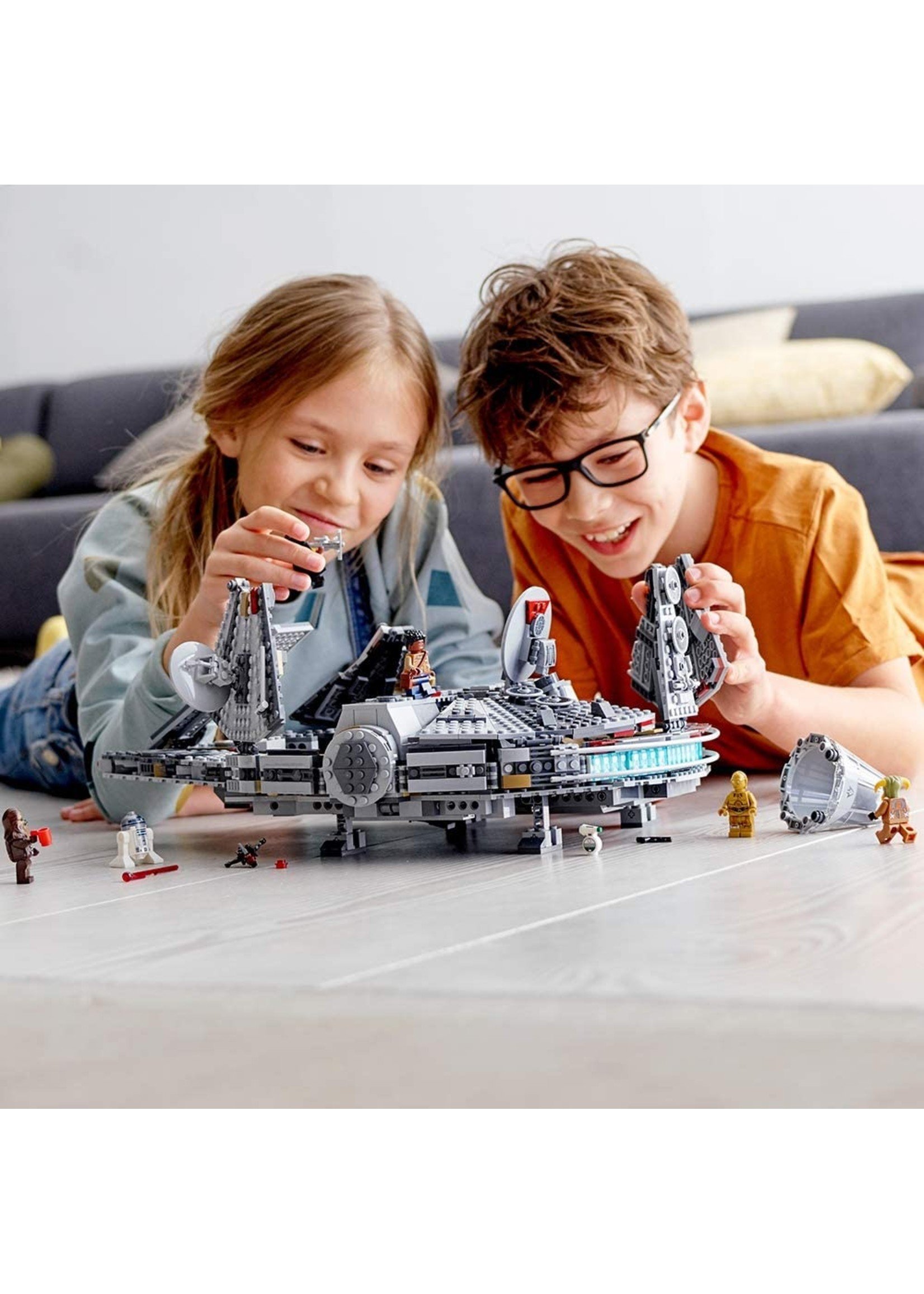 LEGO 75257 - Millennium Falcon