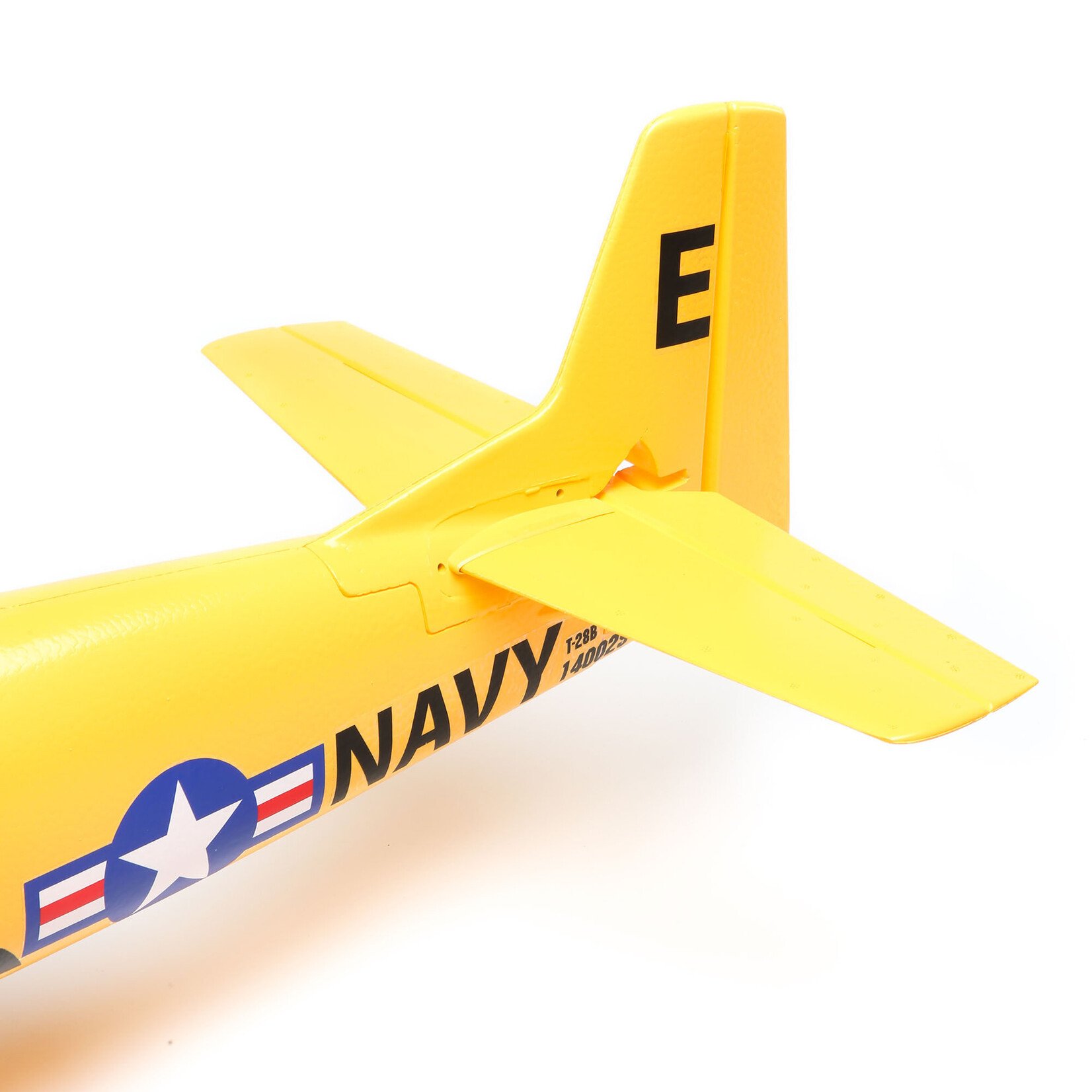 E-flite EFL08250 - T-28 Trojan 1.1m BNF Basic with AS3X and SAFE Select