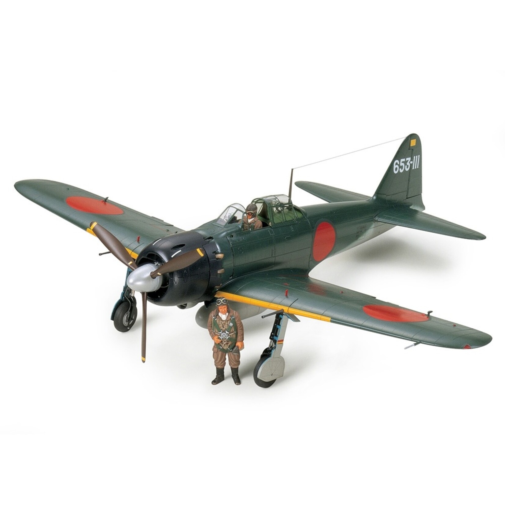 taky27  Mitsubishi A6M5 Zero 1:35 Mitsubishi A6M5 Zero Fighter Type 52 'Super Ace' w/Figure