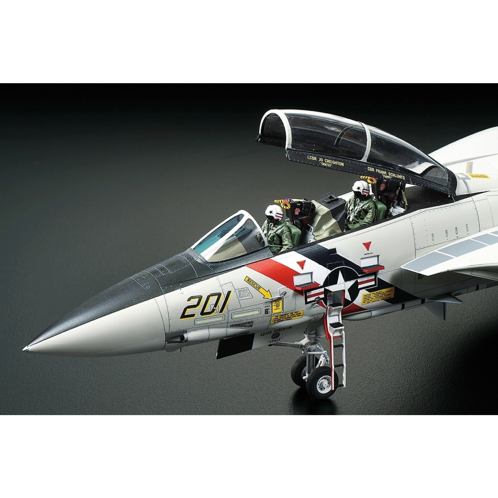 TAMIYA 1/48 GRUMMAN F-14A TOMCAT 装備特別仕様 1/48 Tamiya Grumman F-14A Tomcat Carrier B Plastic Model Kit