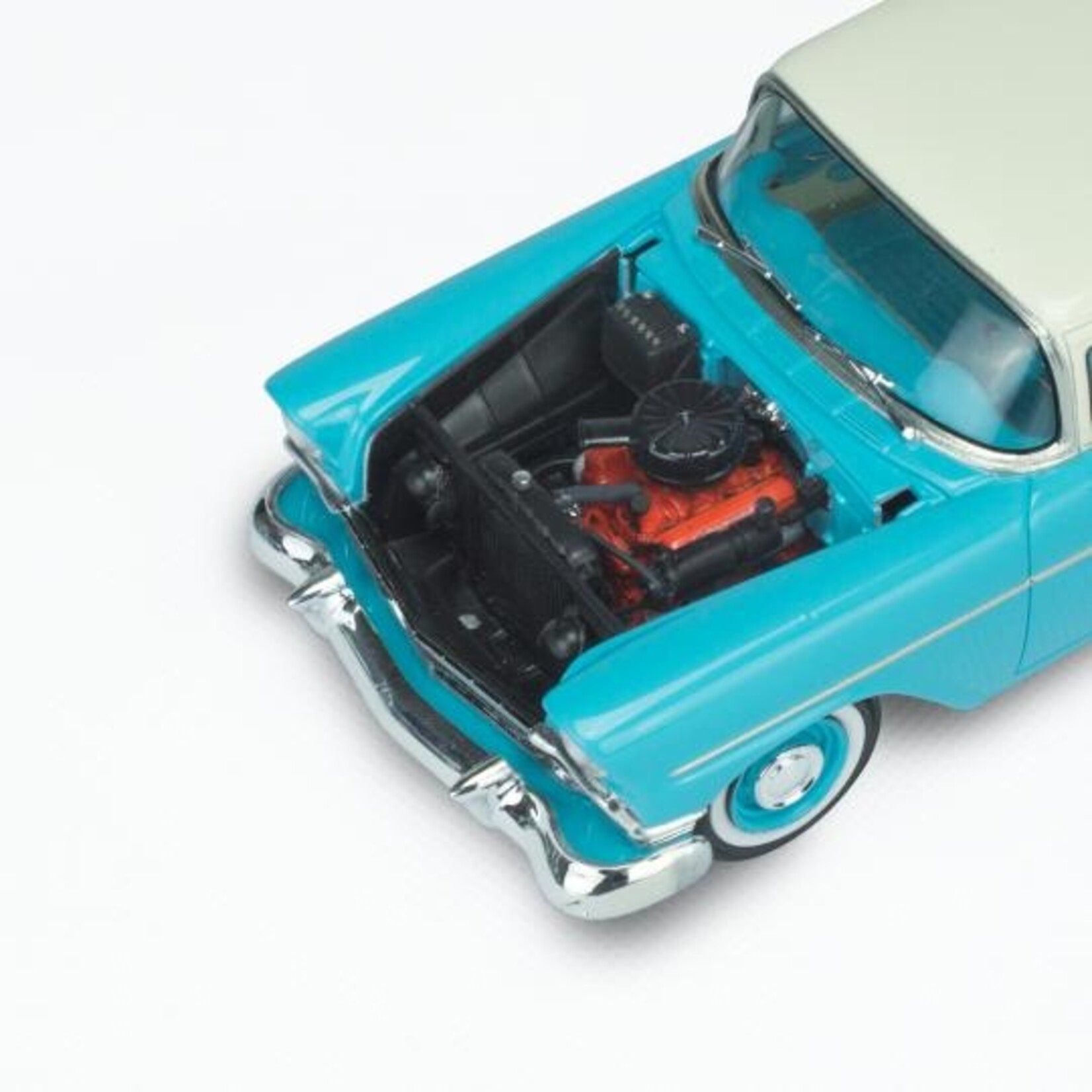 Revell 4504 - 1/25 1956 Chevy Del Ray 2n1