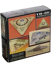 Atlantis Models 1002 - 1/72 TR-3E Triangular UFO Plastic