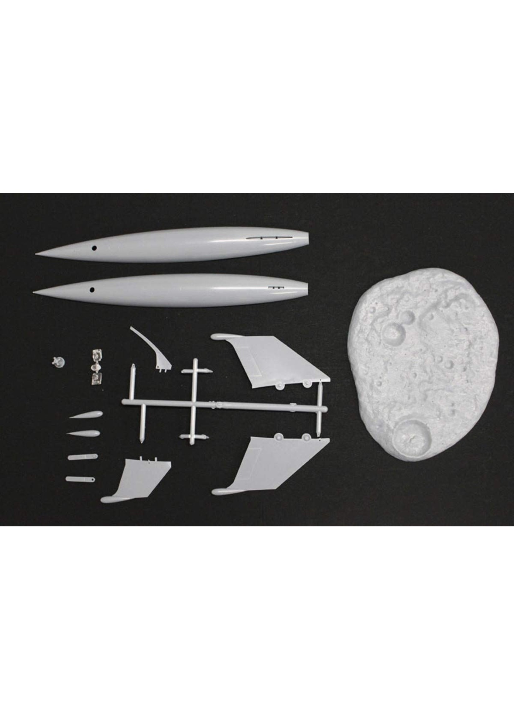 Pegasus Hobbies 9111 - 1/144 Luna Rocketship