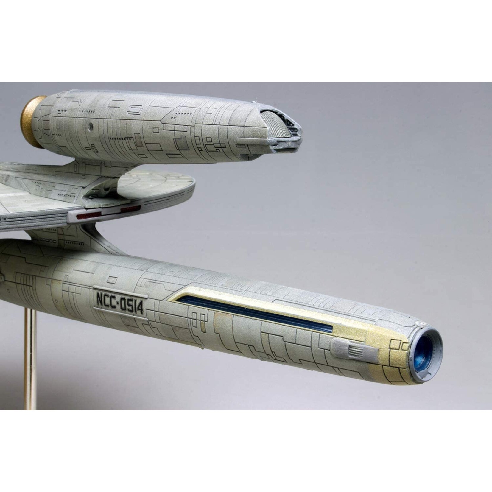 Moebius Models 976 - 1/1000 Star Trek U.S.S. Kelvin