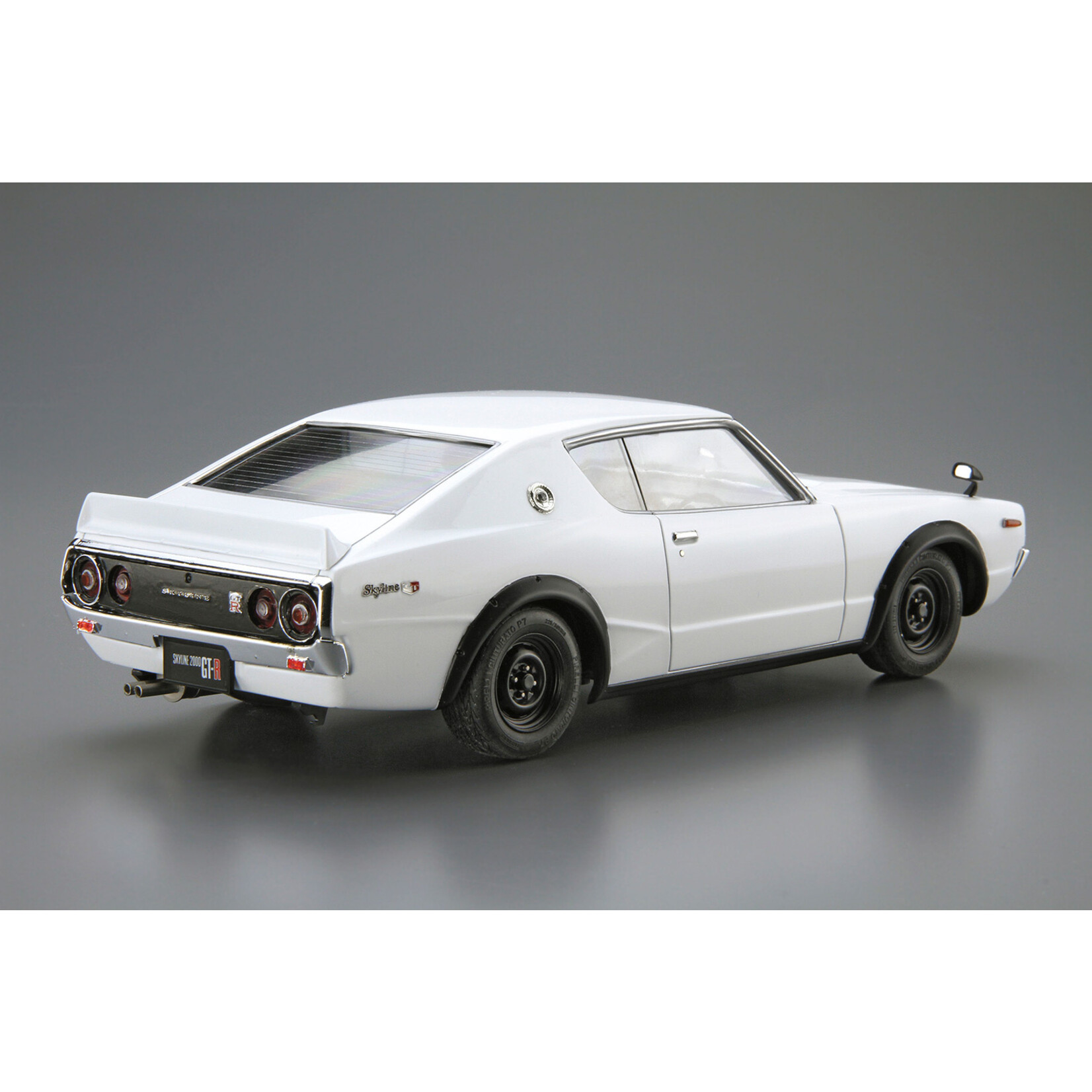 Aoshima 05951 - 1/24 '73 Nissan KPGC110 Skyline HT2000GT-R