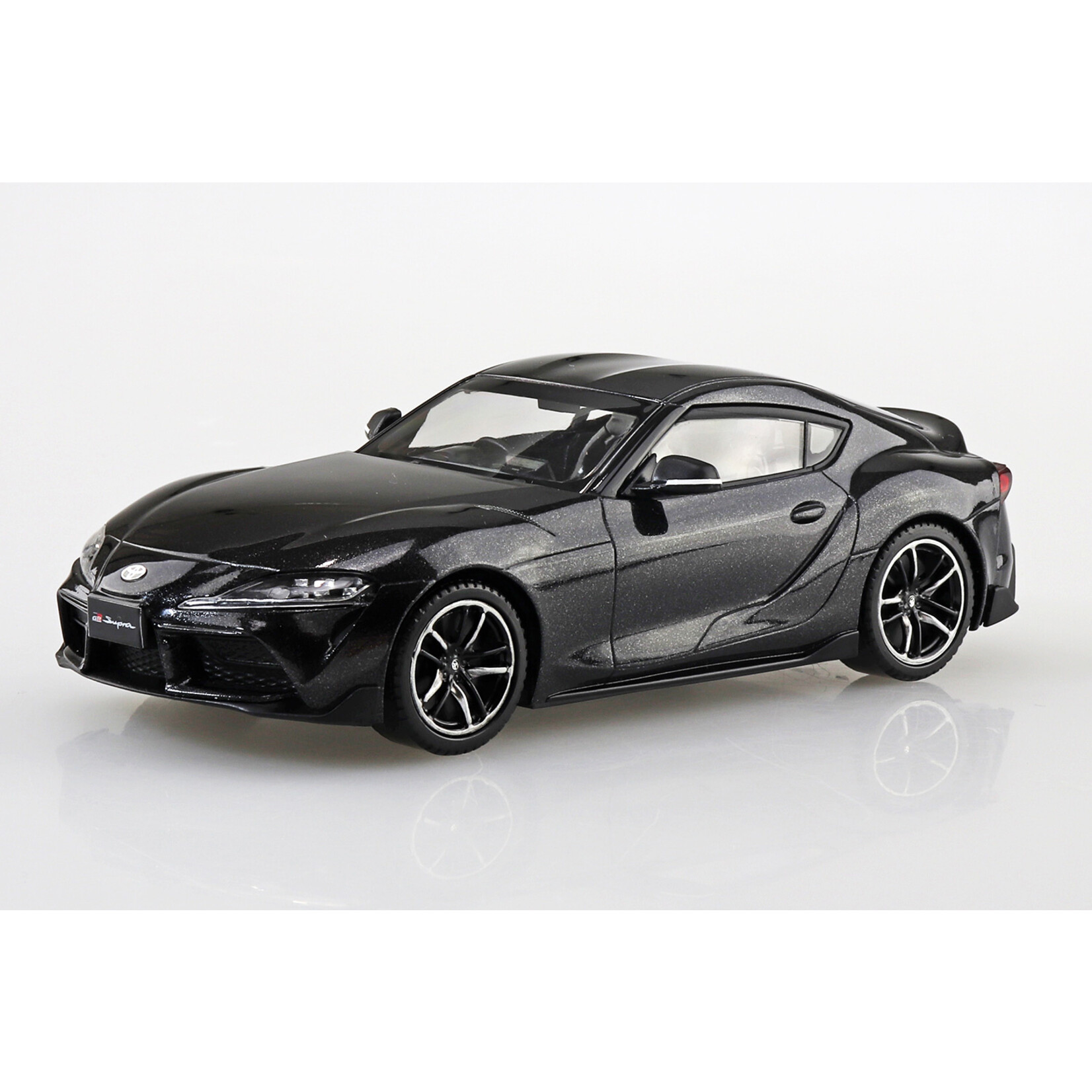 Aoshima 05887 - 1/32 Toyota GR Supra - Black Metallic