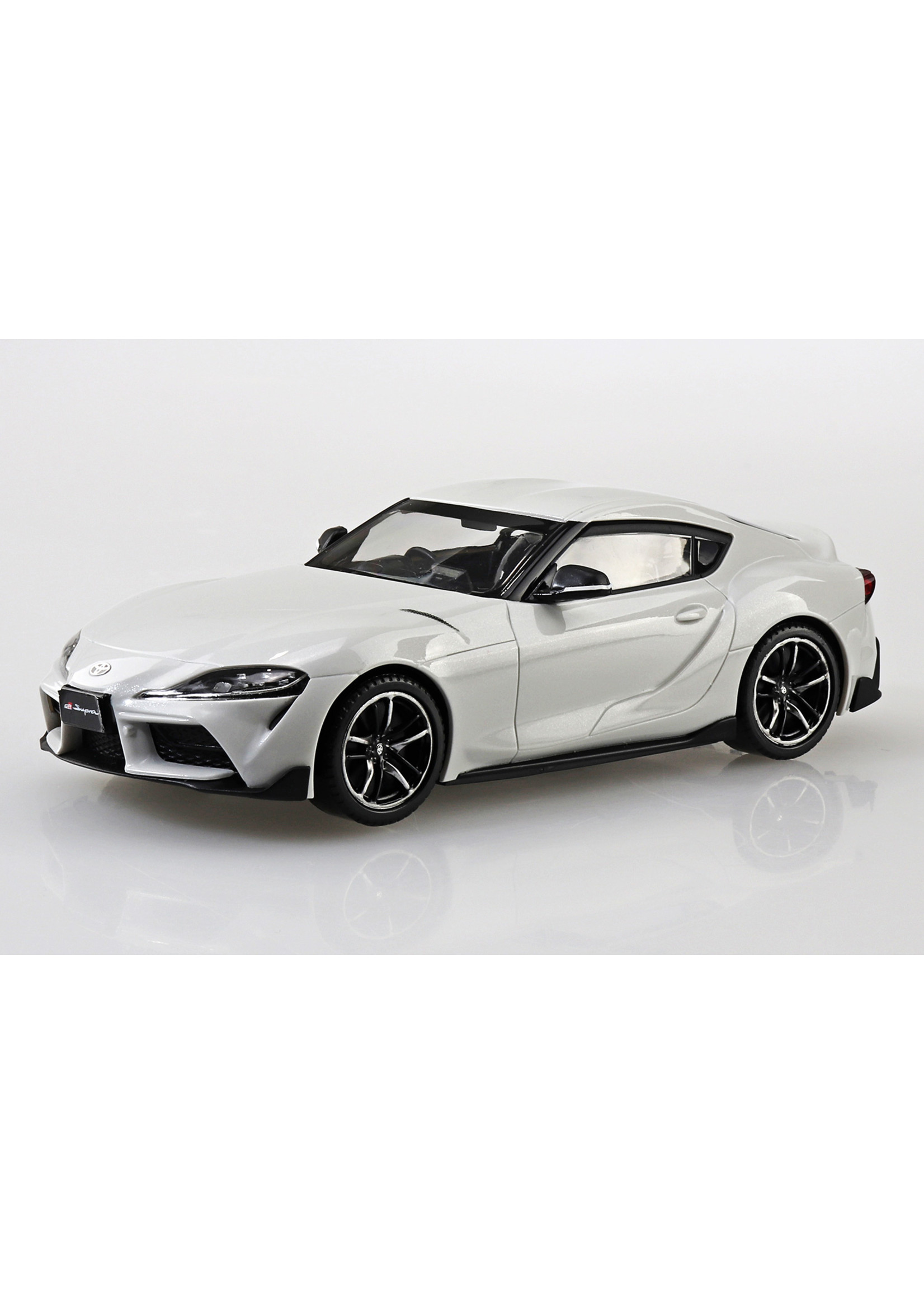 Aoshima 05886 - 1/32 Toyota GR Supra - White Metallic