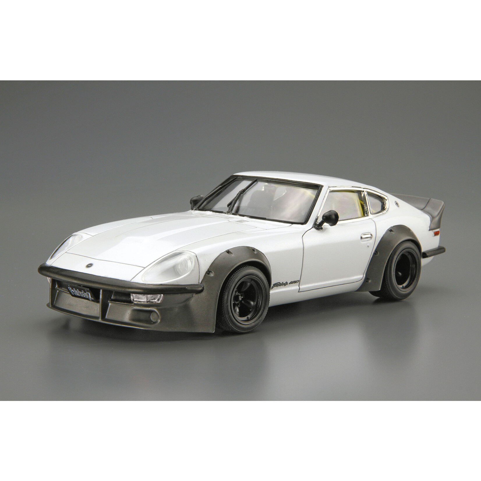 Aoshima 06101 - 1/24 1975 Nissan S30 Fairlady Z Aero Custom Ver.2