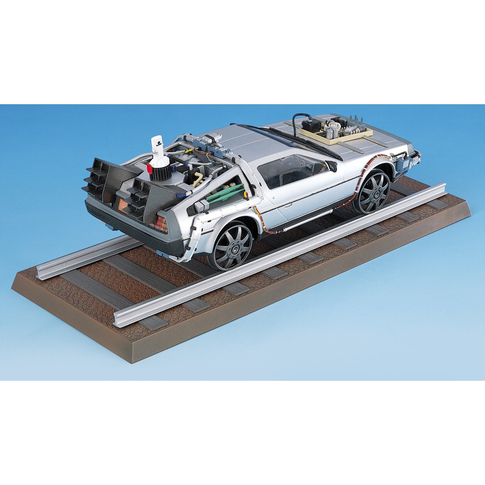 Aoshima 05918 - 1/24 Back to the Future Part III DeLorean
