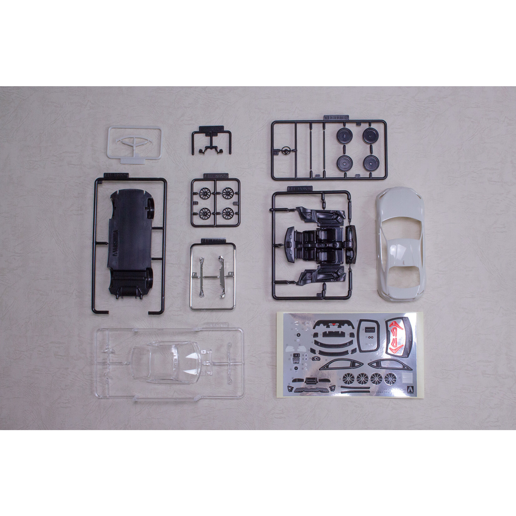 Aoshima 05418 - 1/32 Toyota 86 - Crystal White Pearl