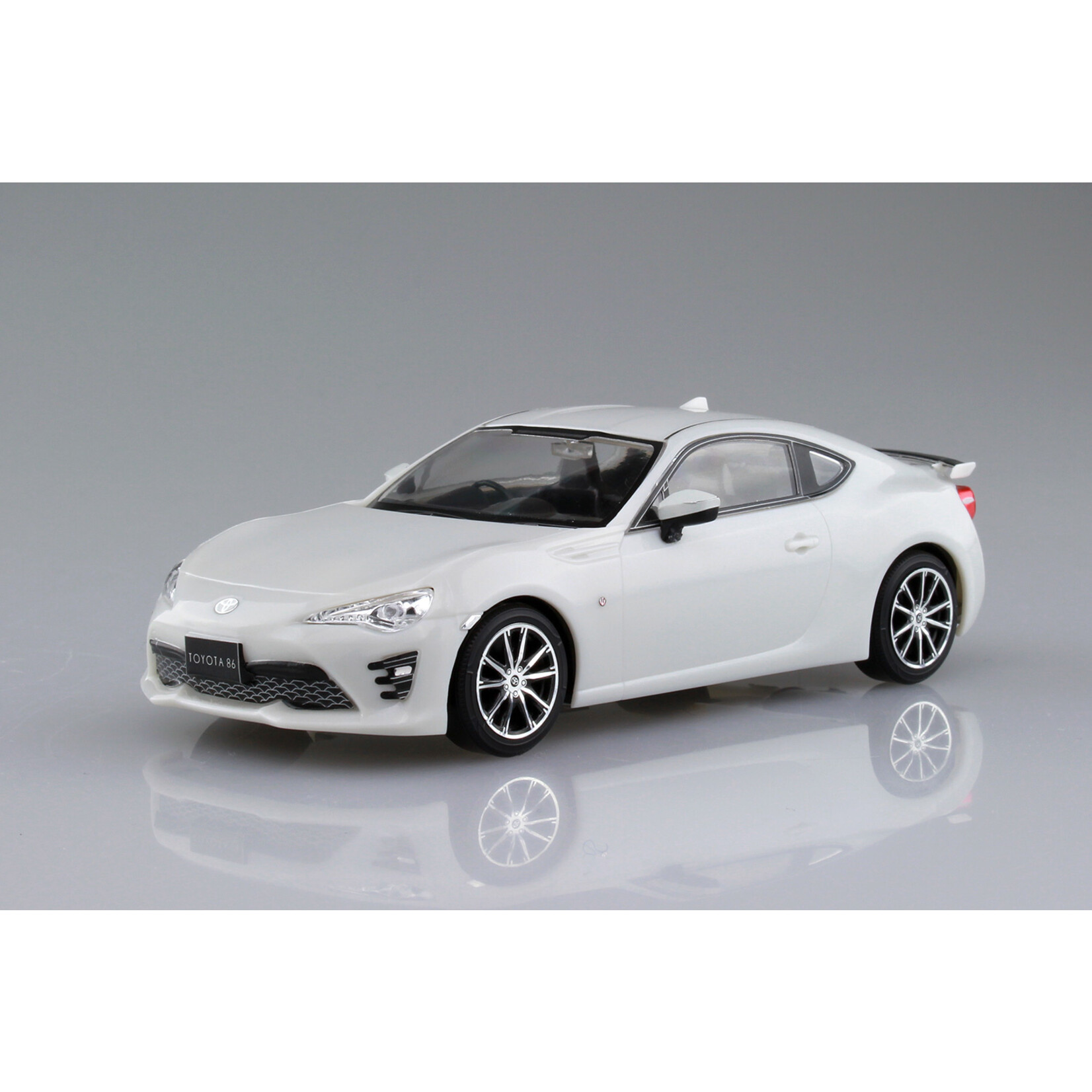 Aoshima 05418 - 1/32 Toyota 86 - Crystal White Pearl