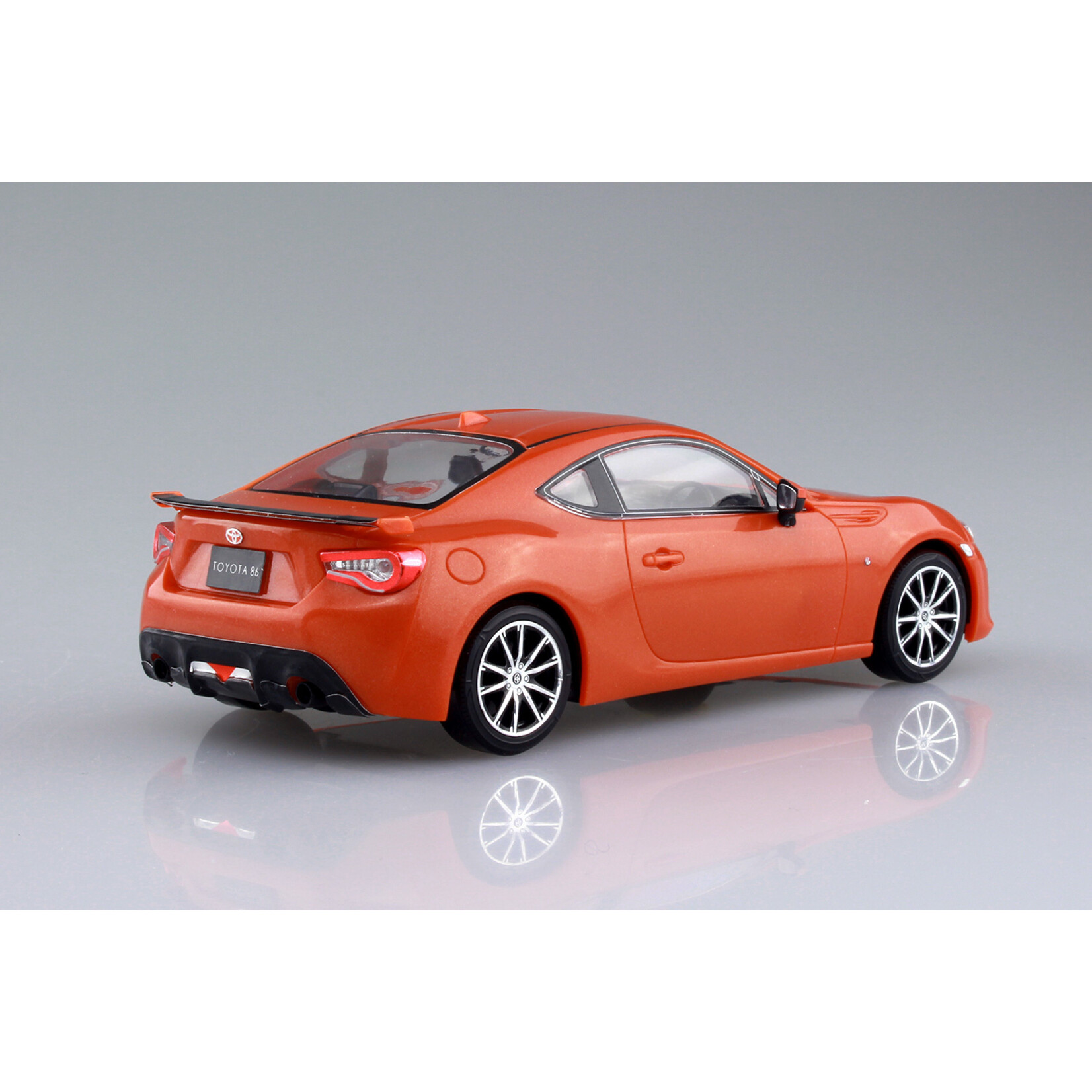 Aoshima 05419 - 1/32 Toyota 86 - Orange Metallic