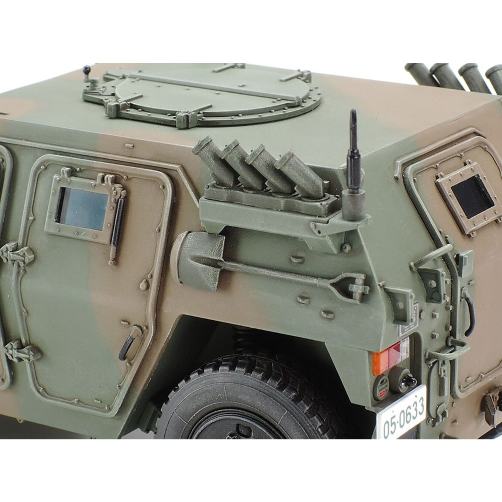 Tamiya 35368 - 1/35 JGSDF Light Armored Vehicle