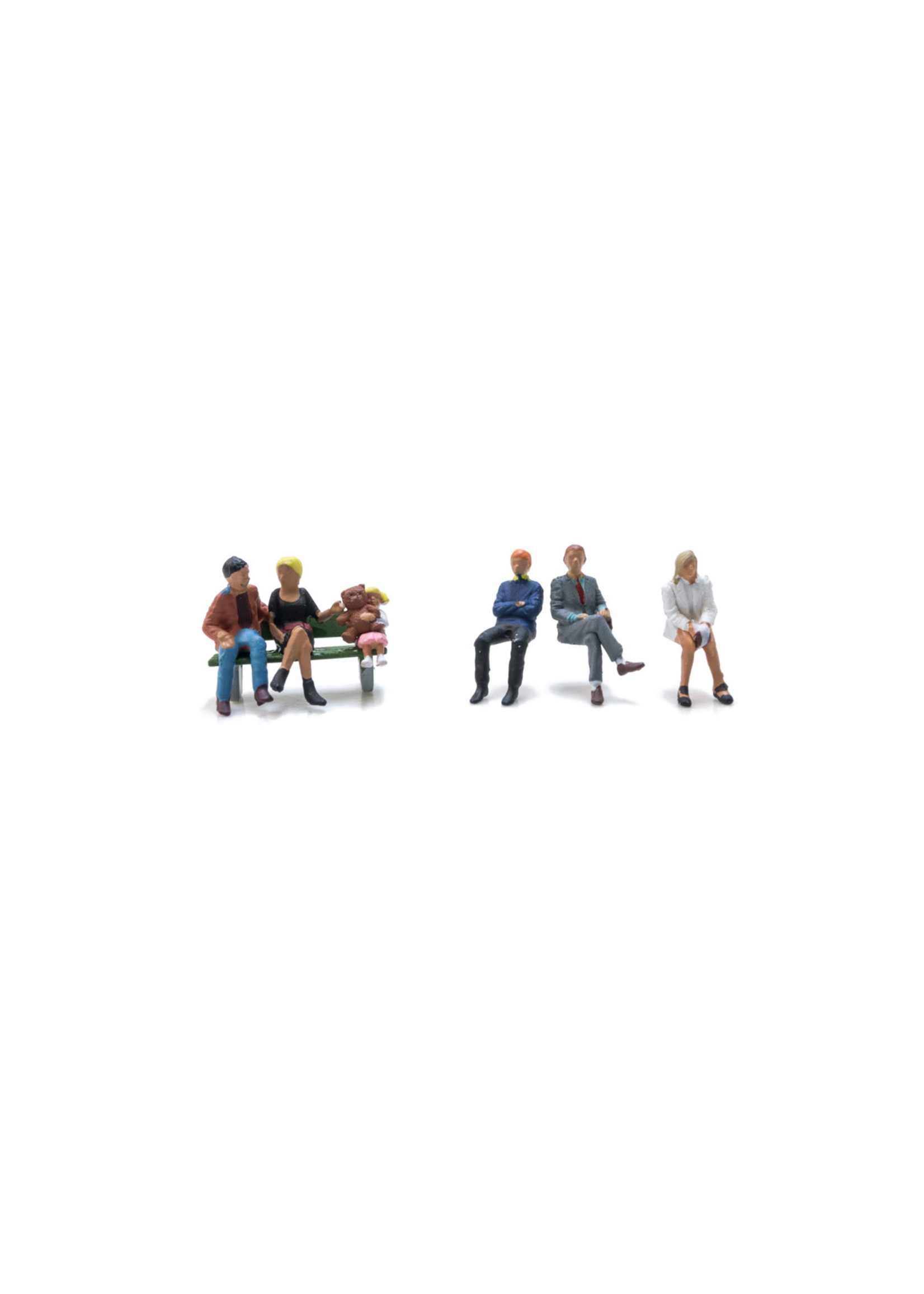 Woodland Scenics A2134 - N Scale Bus Stop People