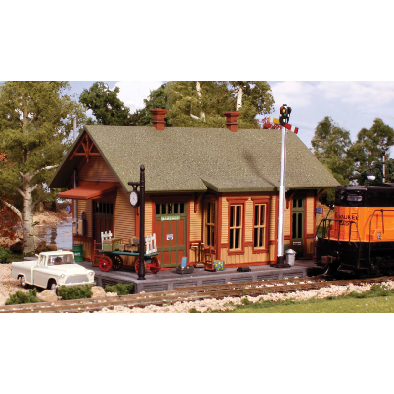 Woodland Scenics PF5207 - N Scale Woodland Station