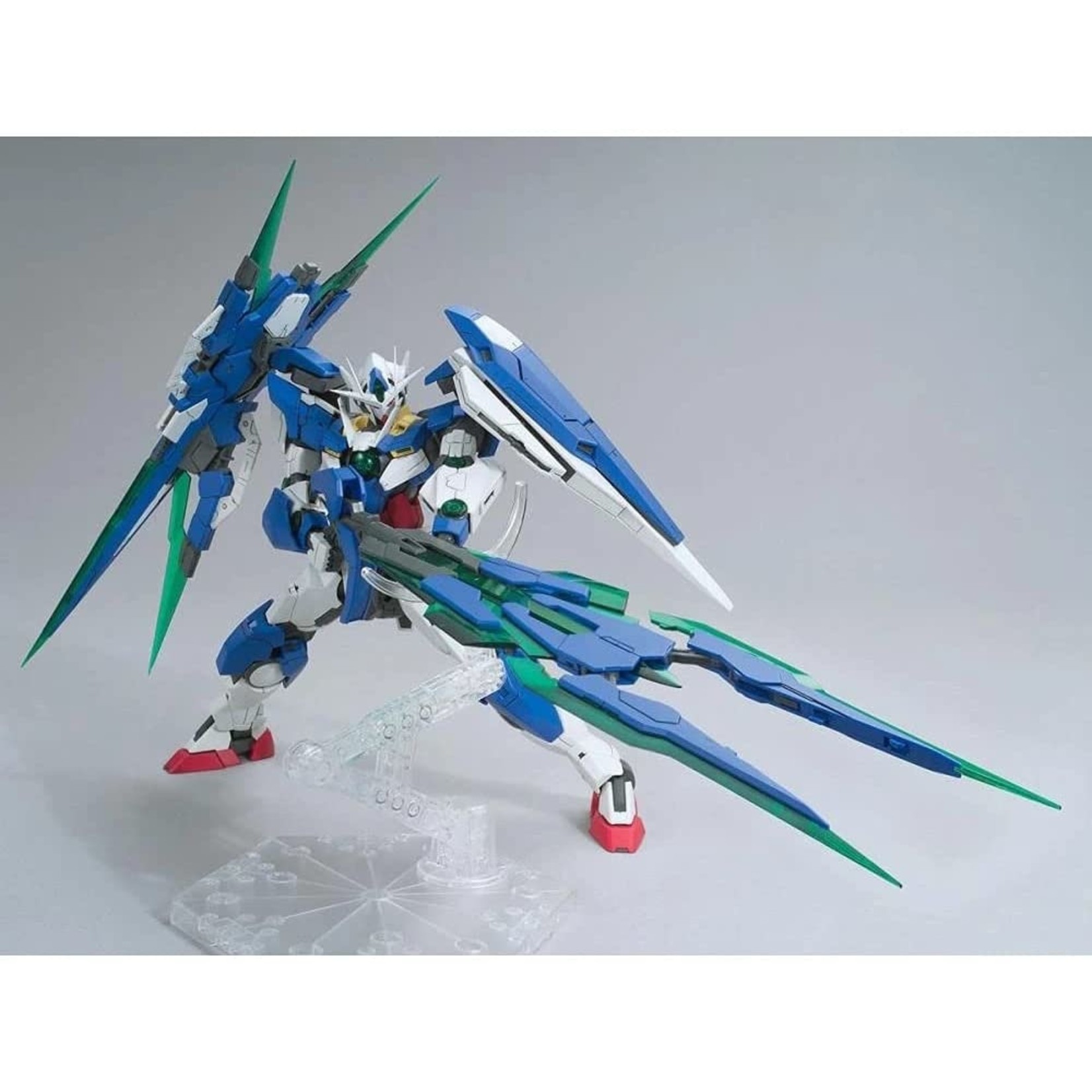 Bandai - MG 1/100 "Gundam 00V" 00 QAN[T] Full Saber