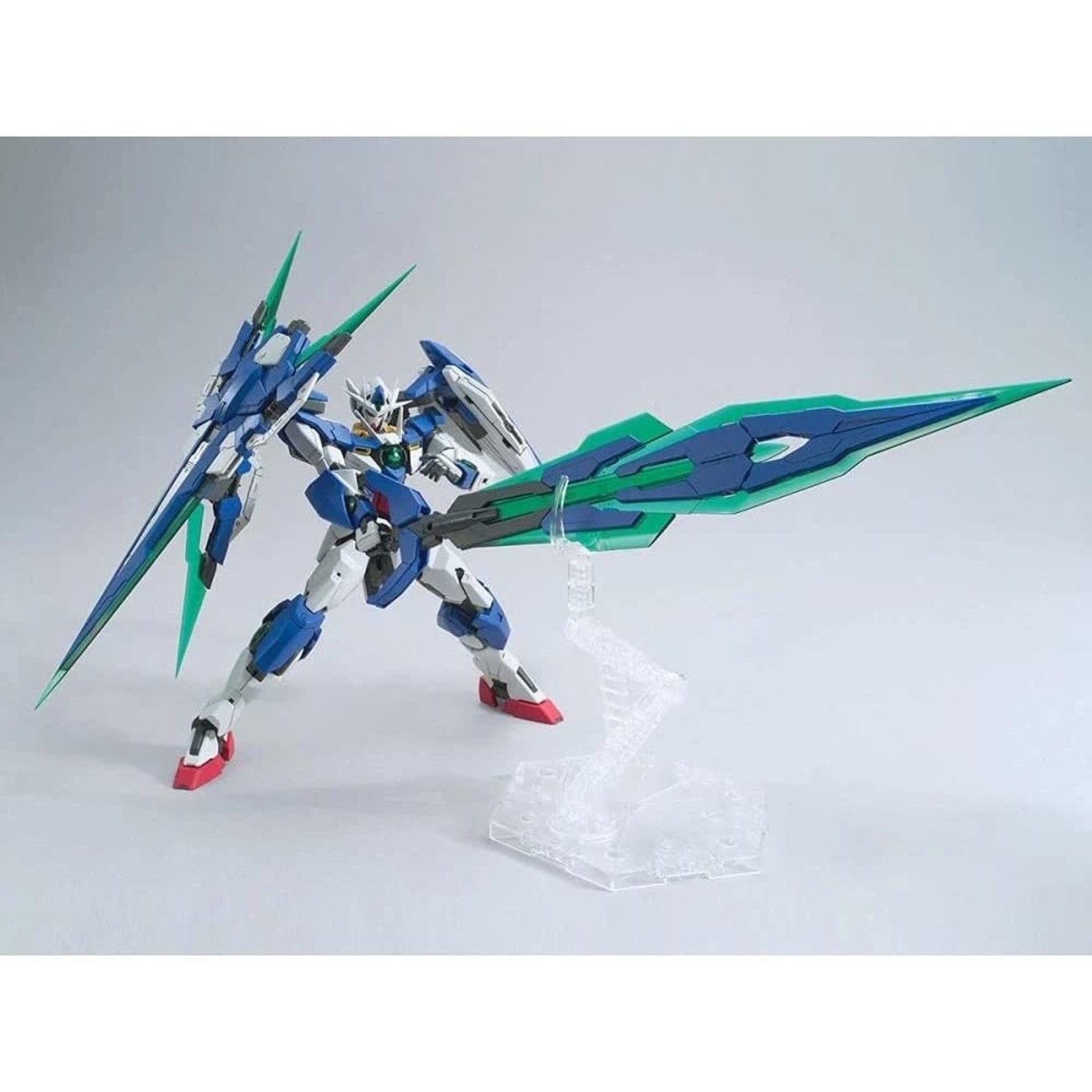 Bandai - MG 1/100 "Gundam 00V" 00 QAN[T] Full Saber