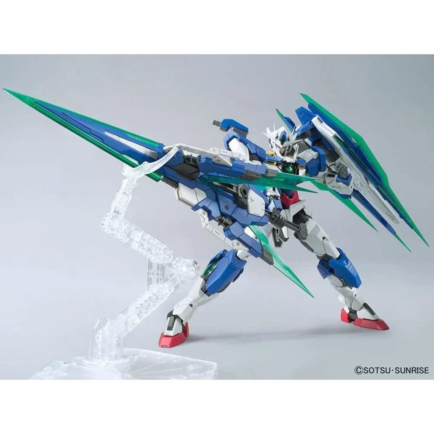 Bandai - MG 1/100 "Gundam 00V" 00 QAN[T] Full Saber