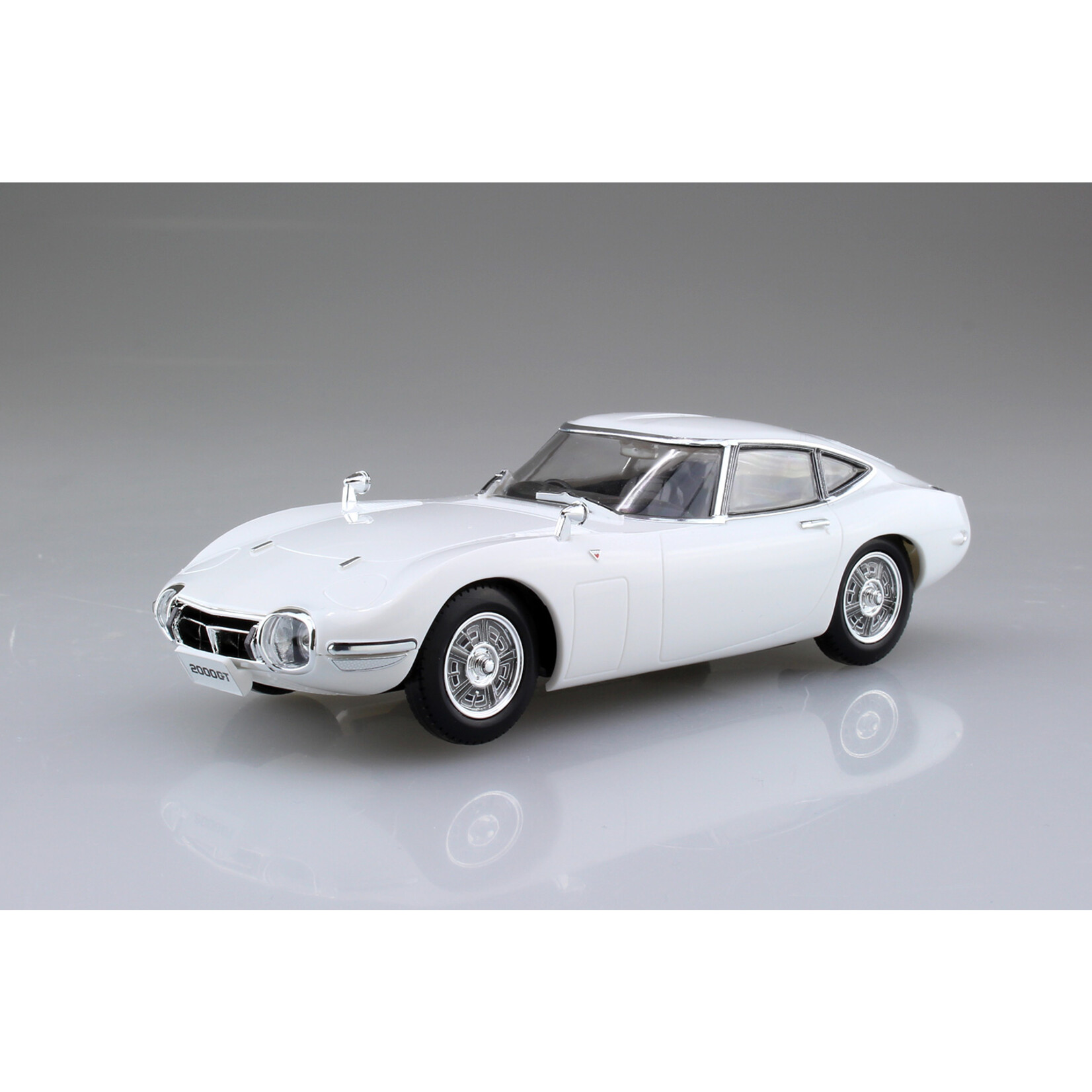 Aoshima 05627 - 1/32 Toyota 2000GT - Pegasus White