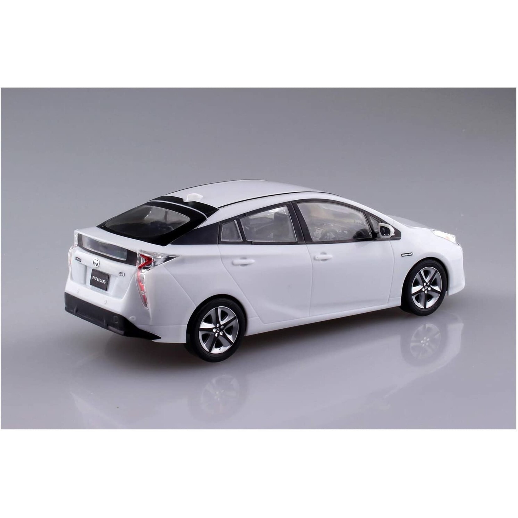 Aoshima 05416 - 1/32 Toyota Prius - Super White II