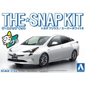 Aoshima 05416 - 1/32 Toyota Prius - Super White II Plastic Model