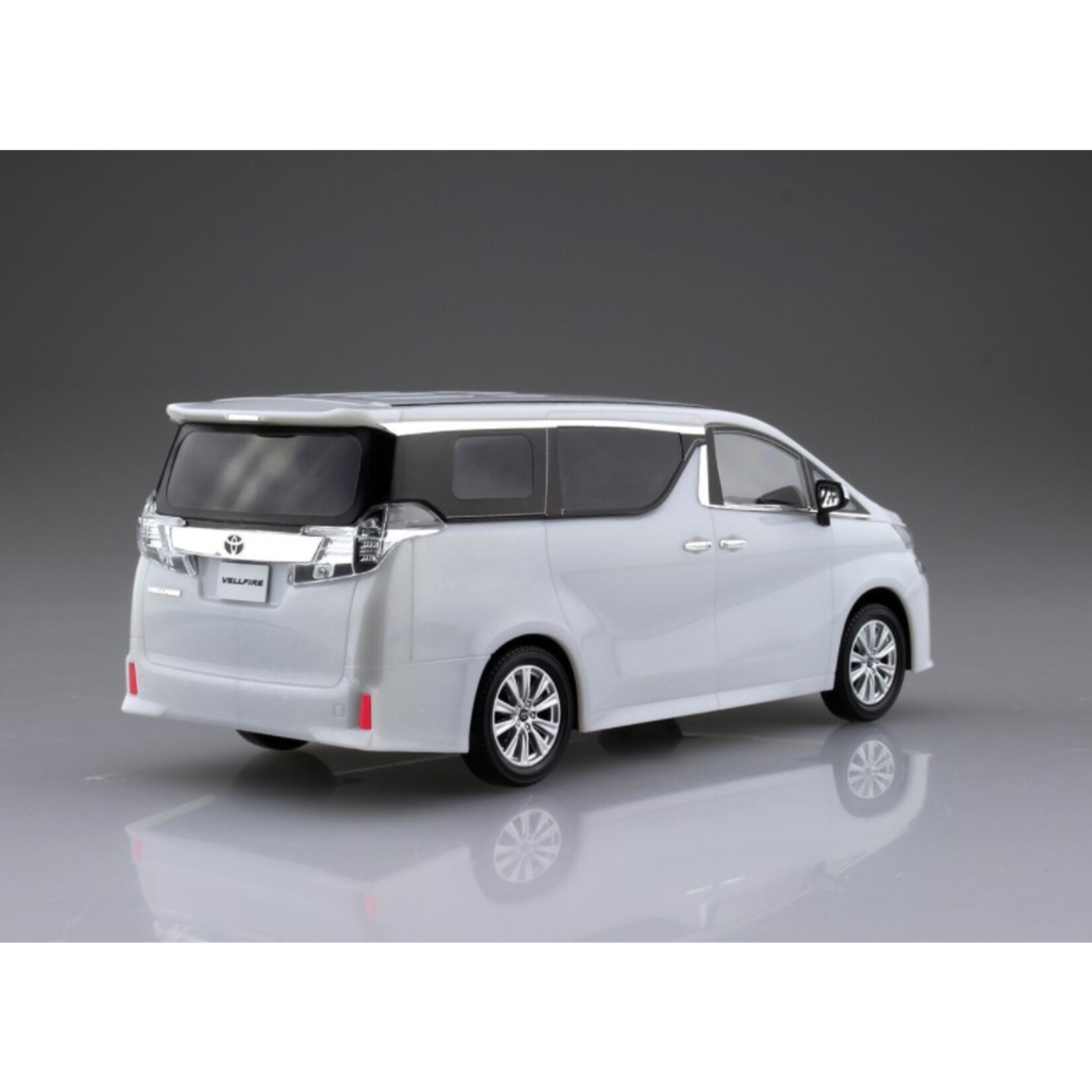 Aoshima 05630 - 1/32 Toyota Vellfire - White Pearl Crystal Shine