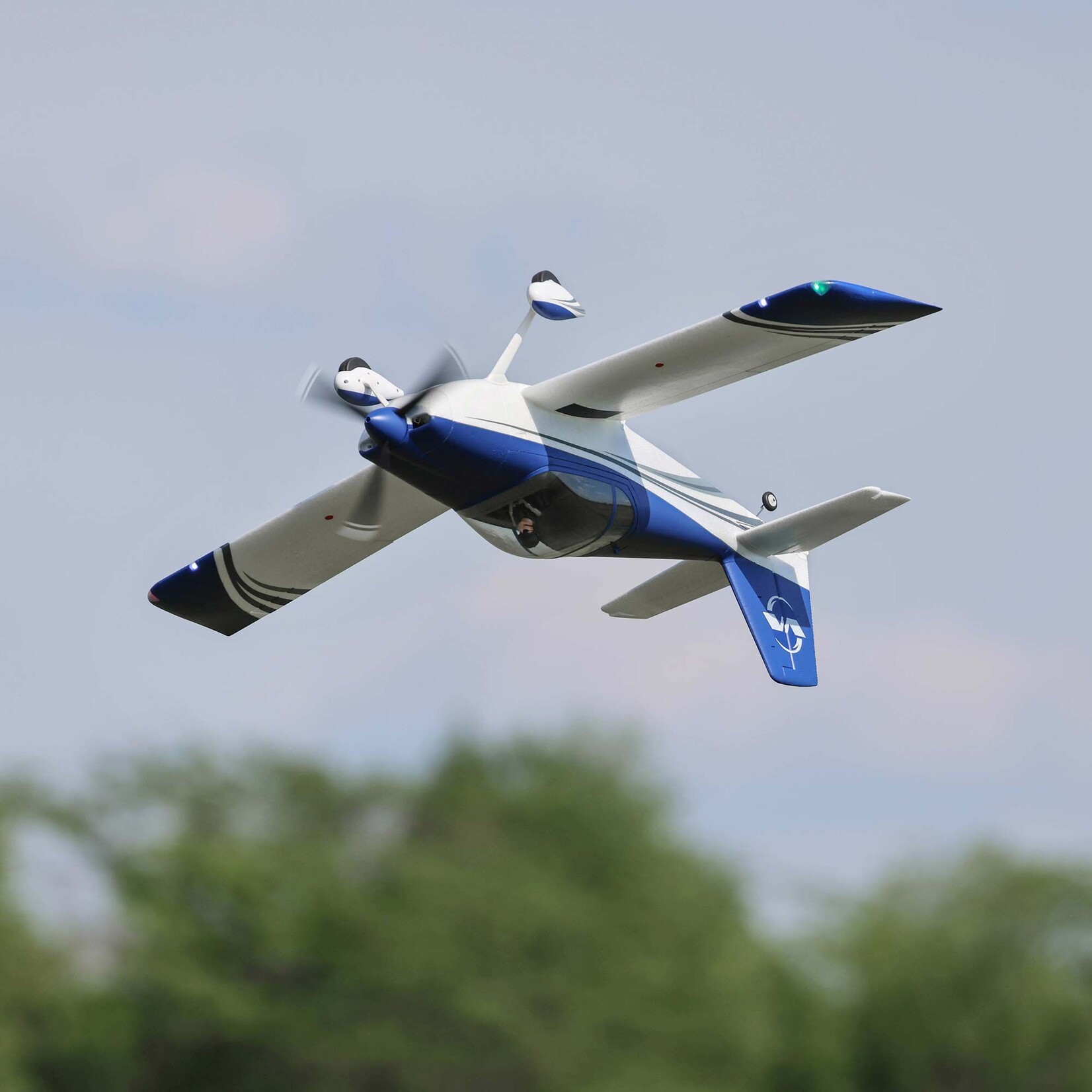 E-flite EFL01850 - RV-7 1.1m BNF Basic with SAFE Select and AS3X