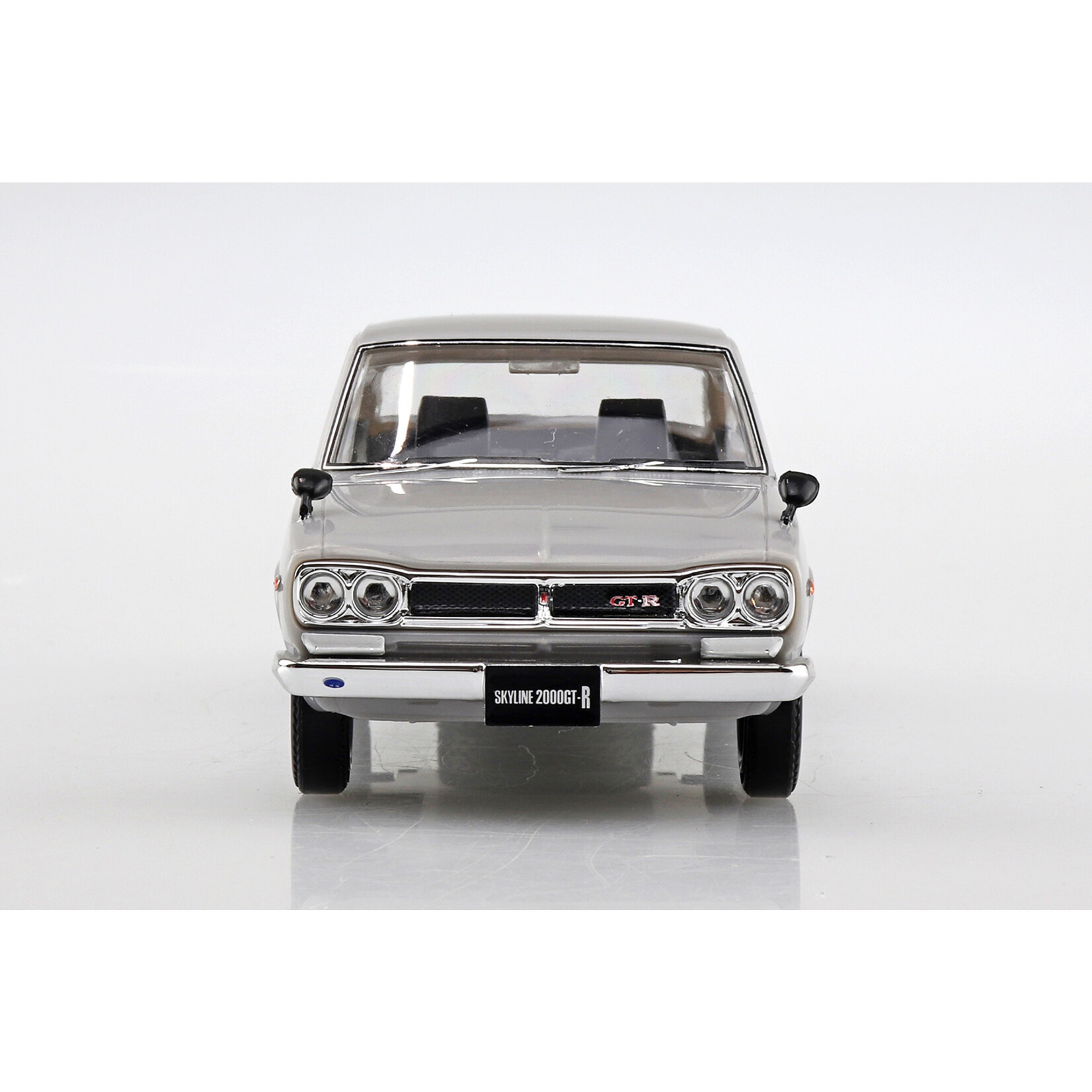 Aoshima 05882 - 1/32 Nissan Skyline 2000 GT-R - Silver