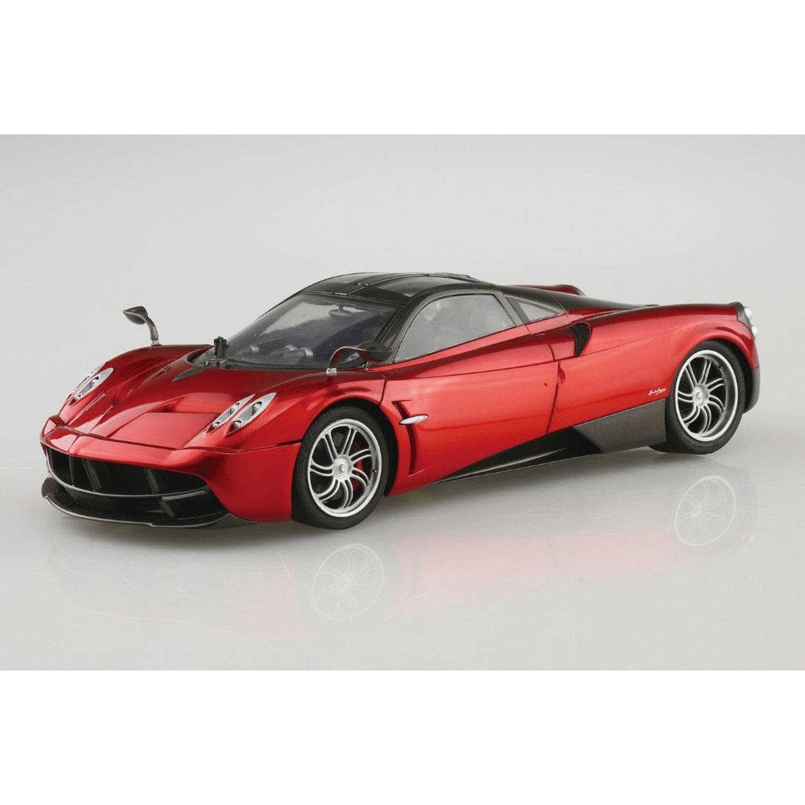 Aoshima 1/24 '12 PAGANI HUAYRA