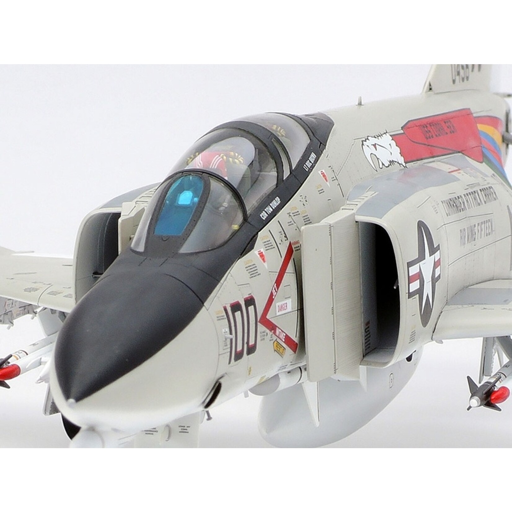 Tamiya 61121 - 1/48 McDonnell Douglas F-4B Phantom II