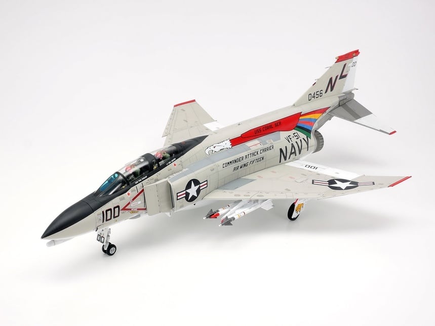 61121 - 1/48 McDonnell Douglas F-4B Phantom II