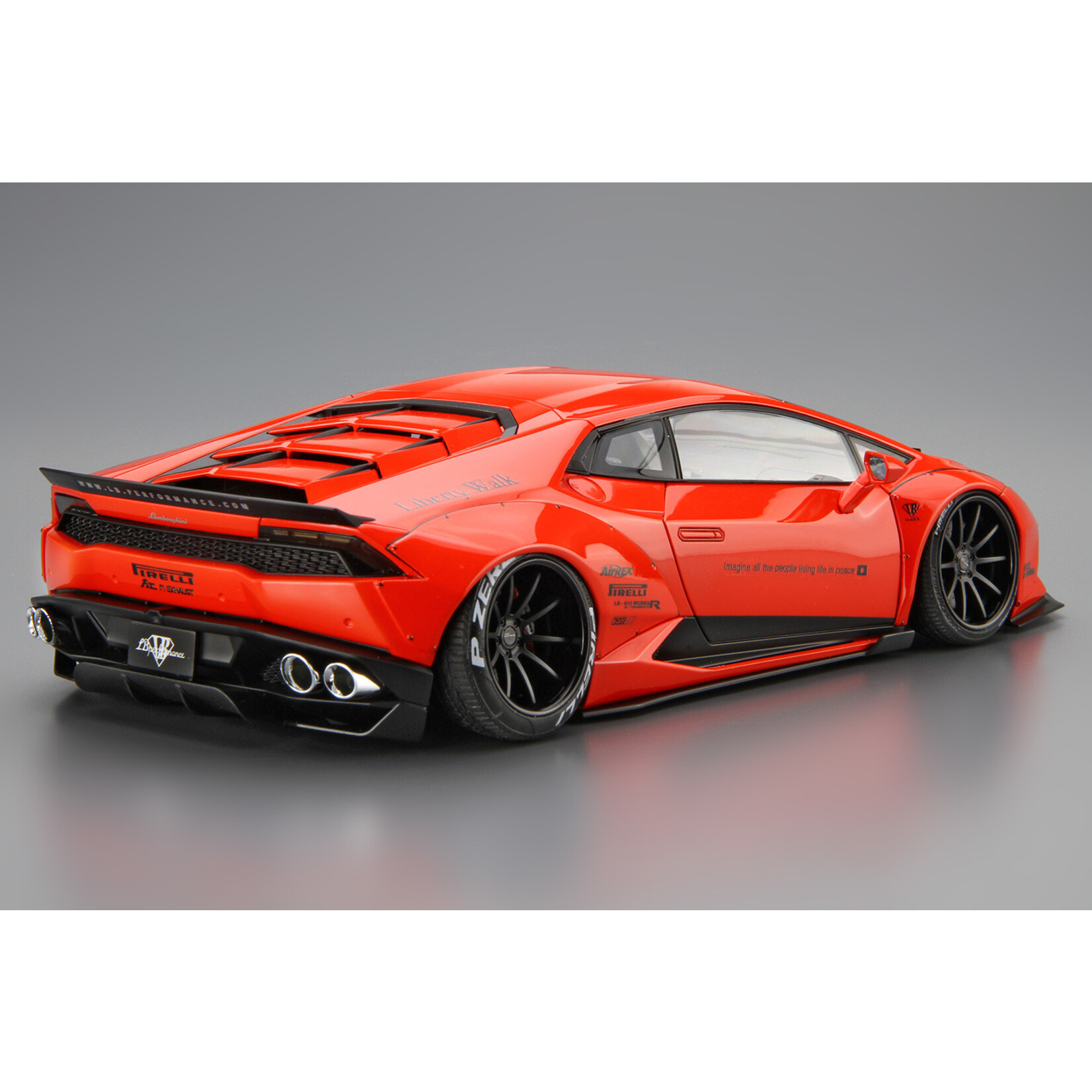 Aoshima 1/24 Liberty Walk LB-Works Lamborghini Huracan Ver. 1
