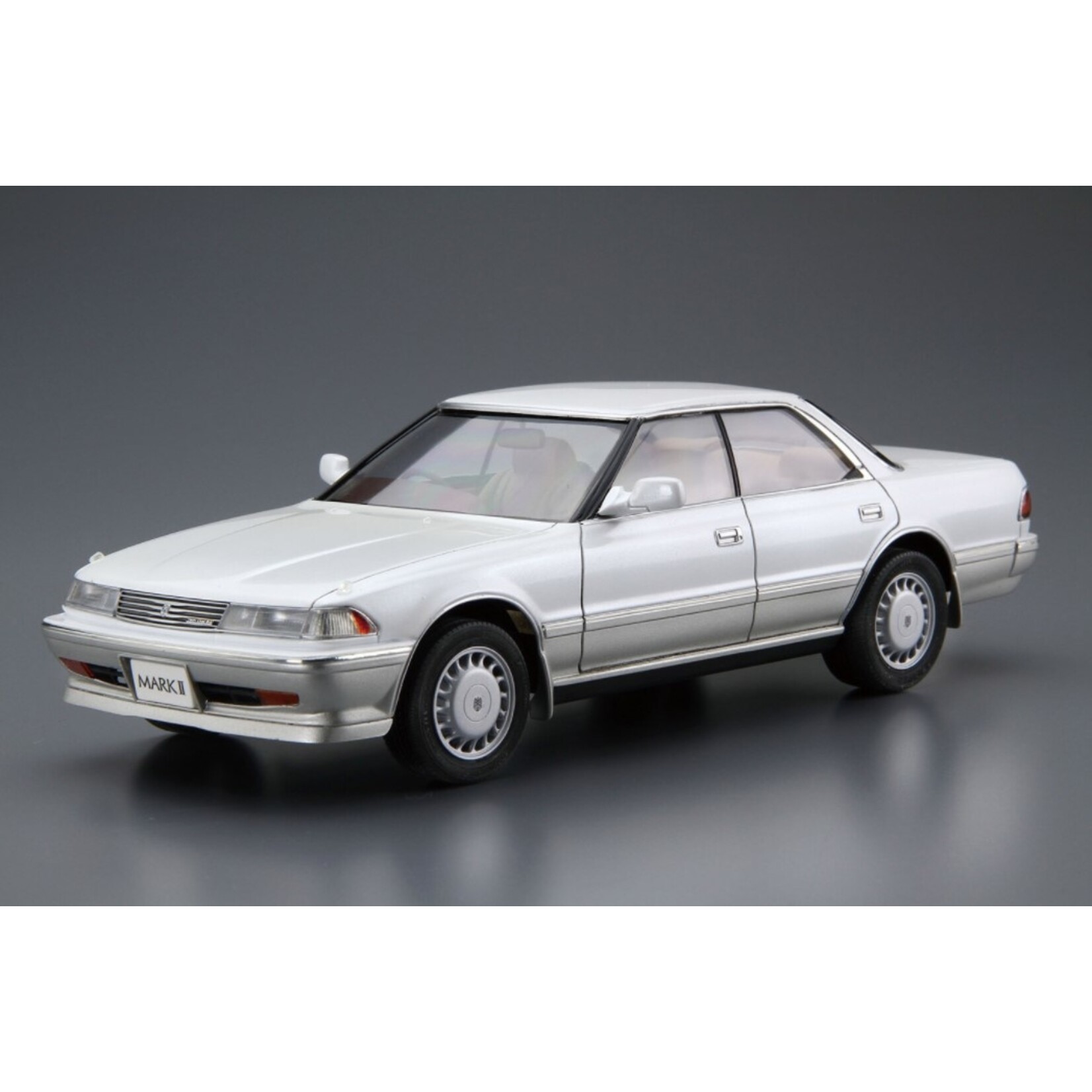 Aoshima 05924 - 1/24 1988 Toyota Mark II GX81 2.0 Grande