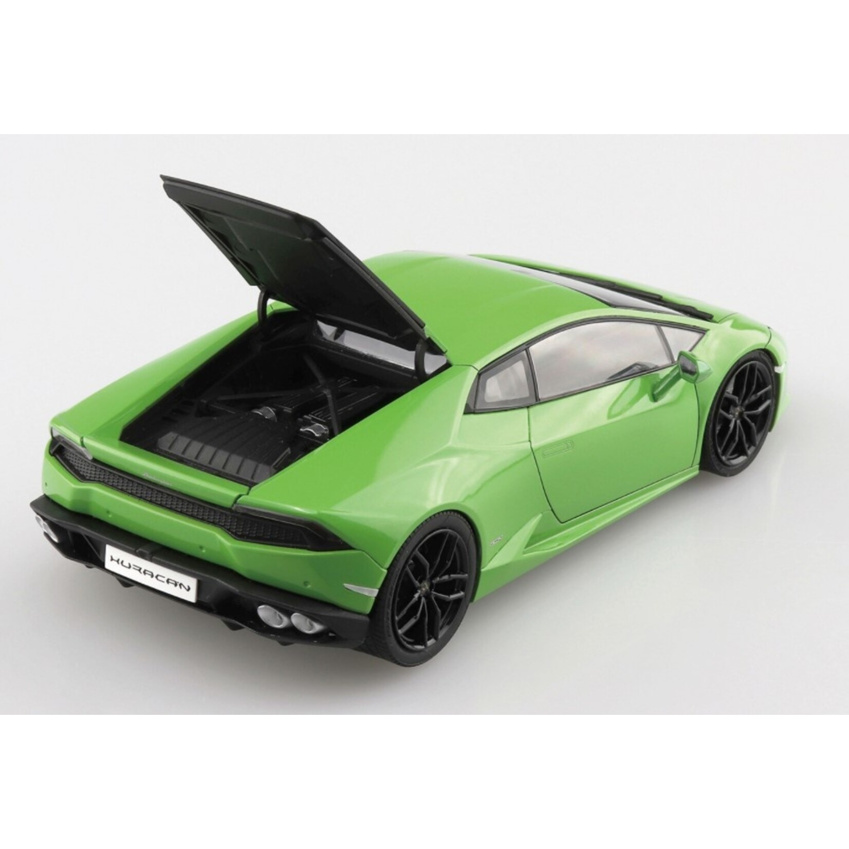 Aoshima 05846 - 1/24 '14 Lamborghini Huracan