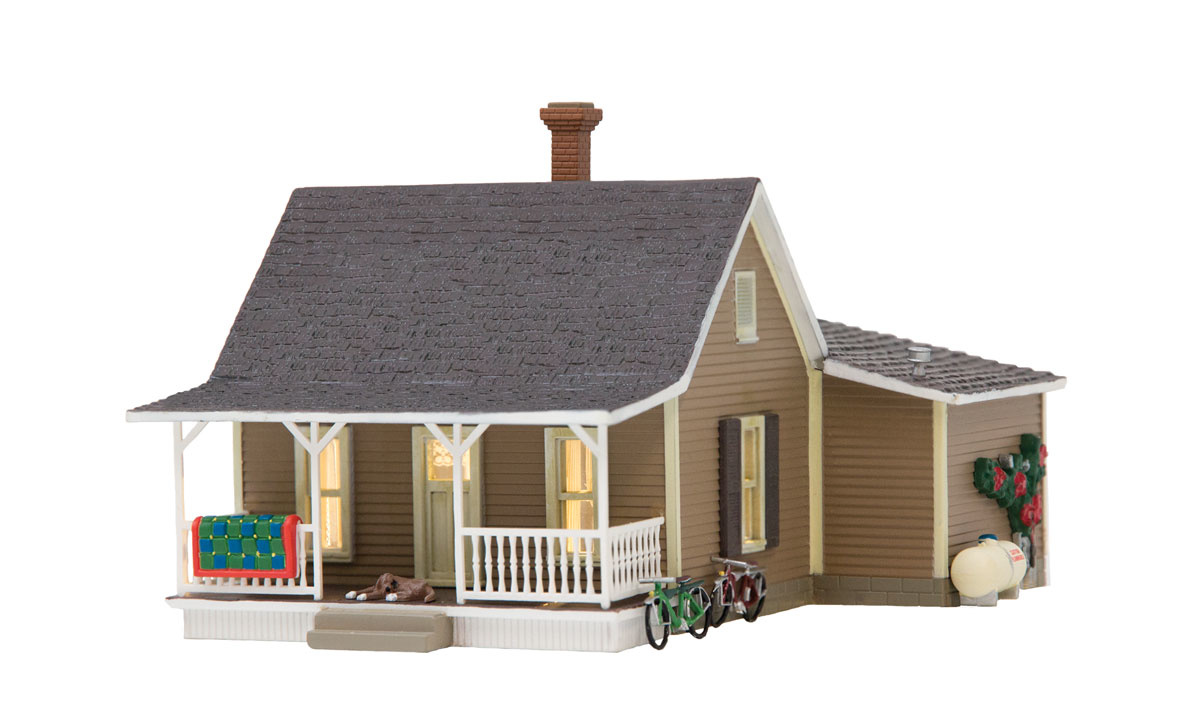 BR5027 - Granny's House