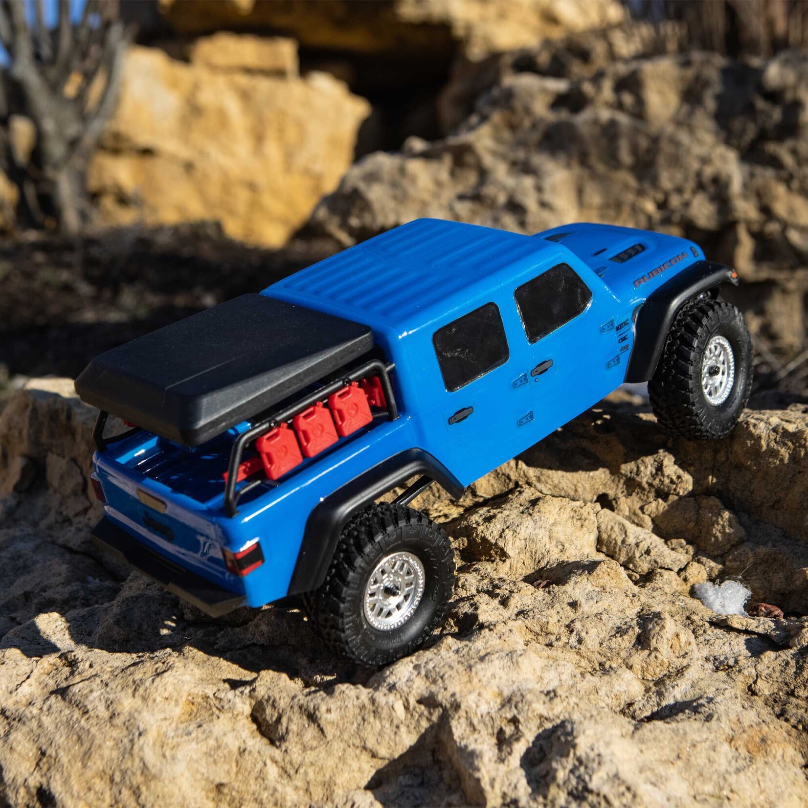 Axial 1/24 SCX24 Jeep JT Gladiator 4WD Rock Crawler Brushed RTR - Blue